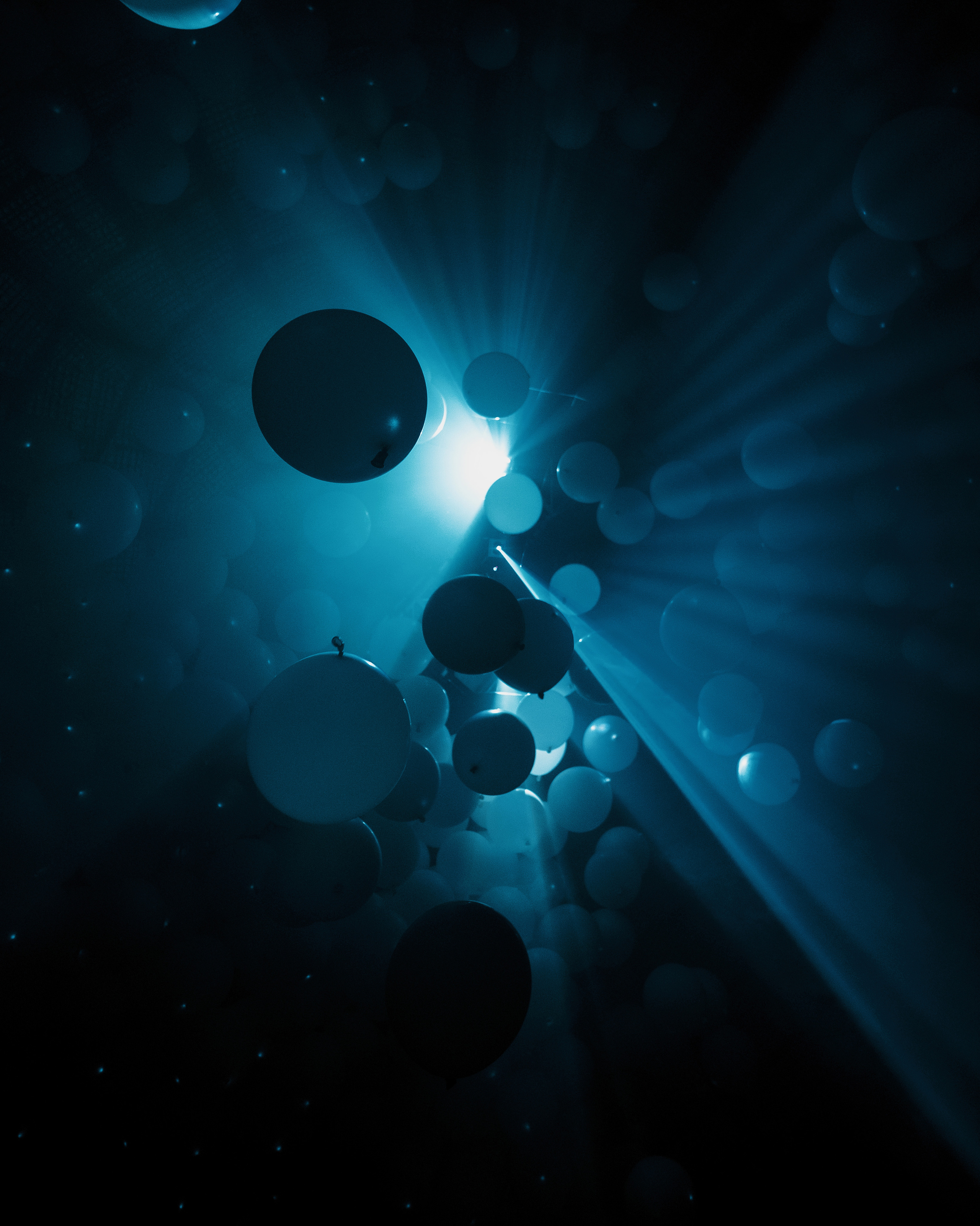 NEWTON, SILA SVETA. @tomrus: Рустам Шагиморданов — фотограф