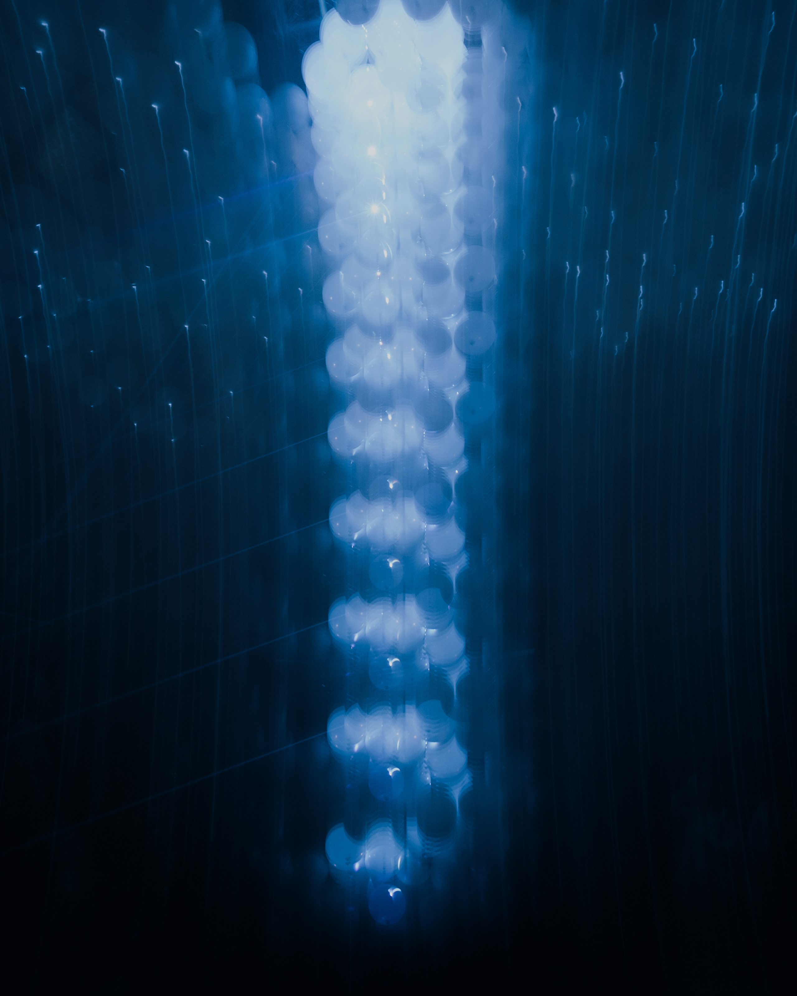 NEWTON, SILA SVETA. @tomrus: Рустам Шагиморданов — фотограф