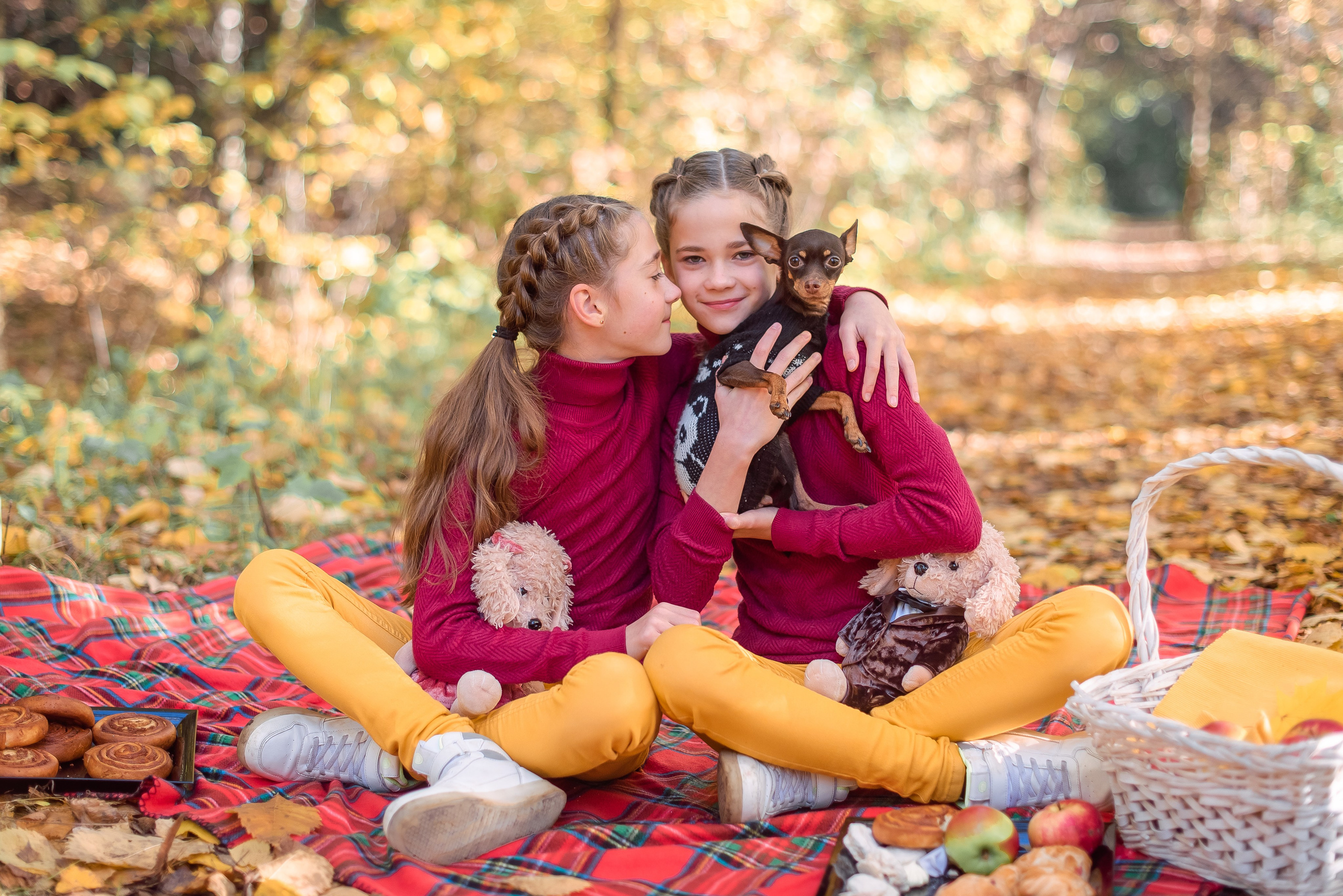 Осенняя прогулка семьи Андрея и Марины. Свадебный и семейный фотограф в Москве Юлия Винник