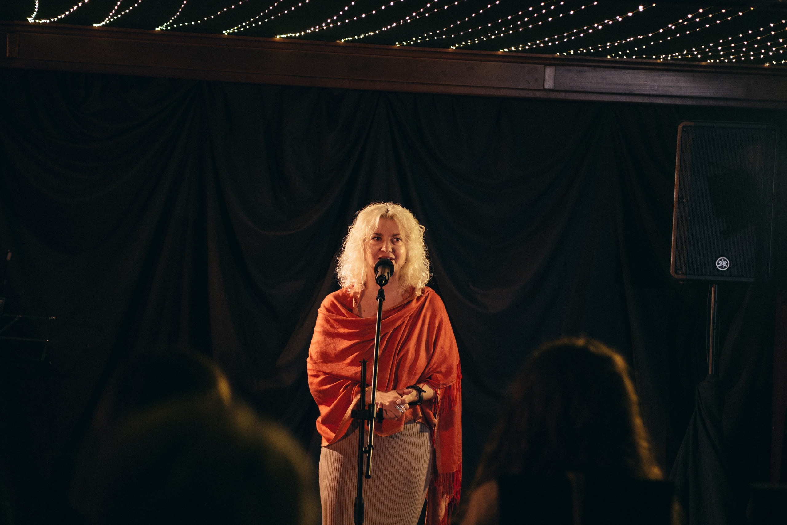 Поэтические встречи «Уютные чтения». Репортажный фотограф в Сочи Екатерина Вежливцева