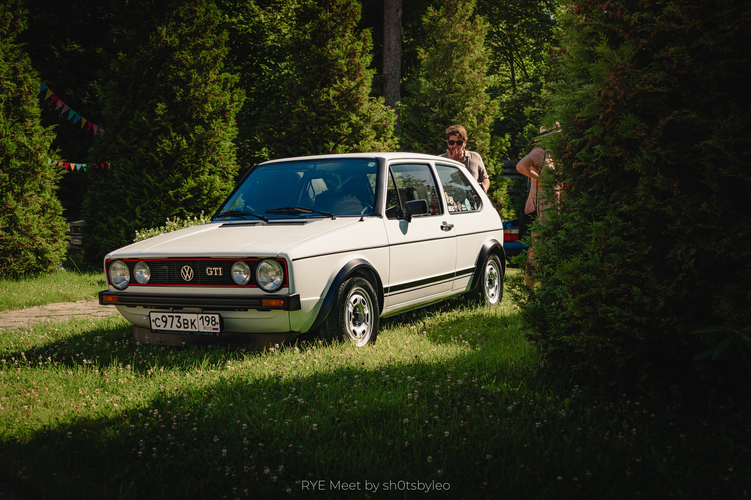 Масштабный летний фестиваль RYE Meet — встреча клуба любителей автомобилей старше 25-лет. Автомобильный фотограф Антон Цырулев