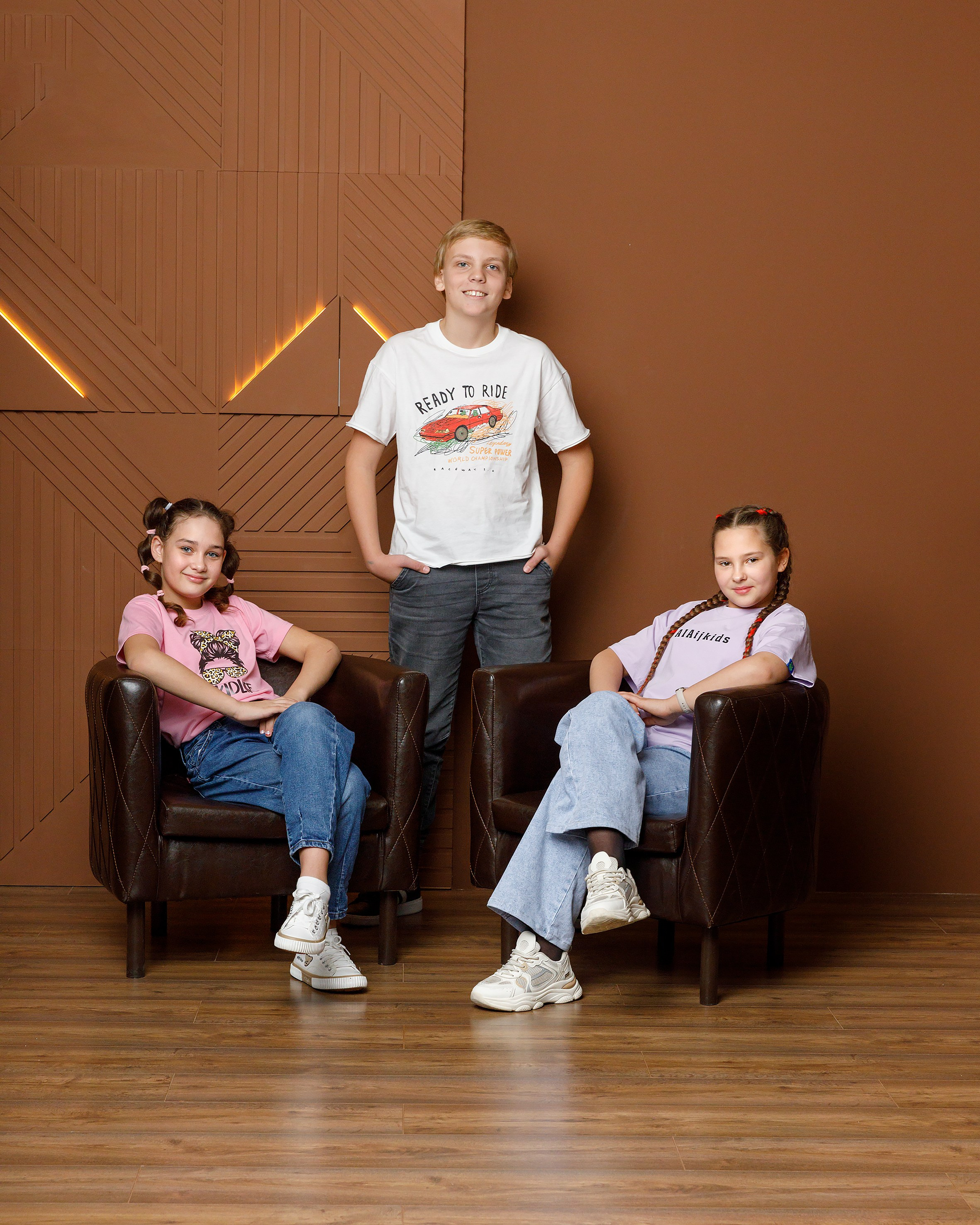 9-11 класс. Фотограф Анна Телекаева, выпускные альбомы, семейные и репортажные съемки в Омске