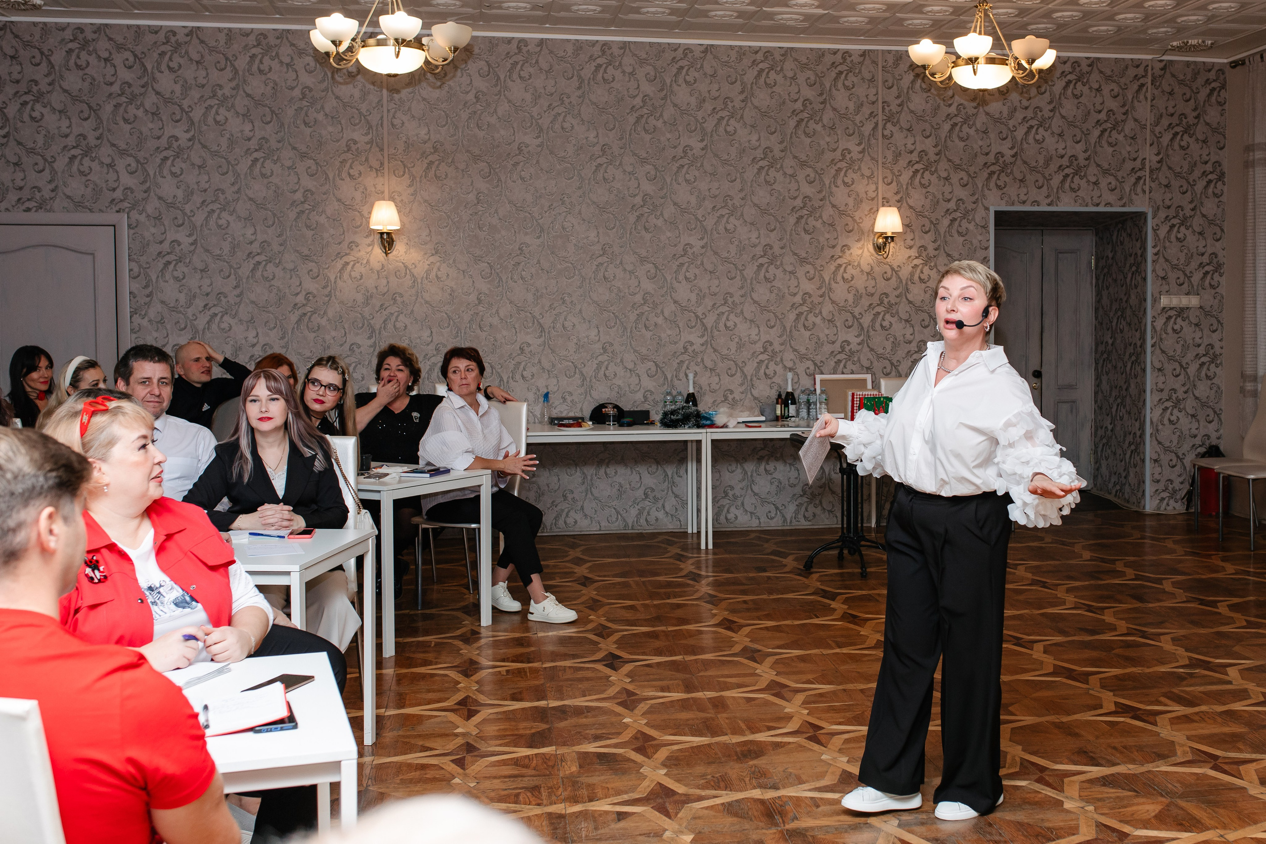 Мастер-класс для банкетных ведущих. Октябрь 2024. Фотограф Пермь. Свадьбы. Семья и дети, школа, д. сад. Фотокниги