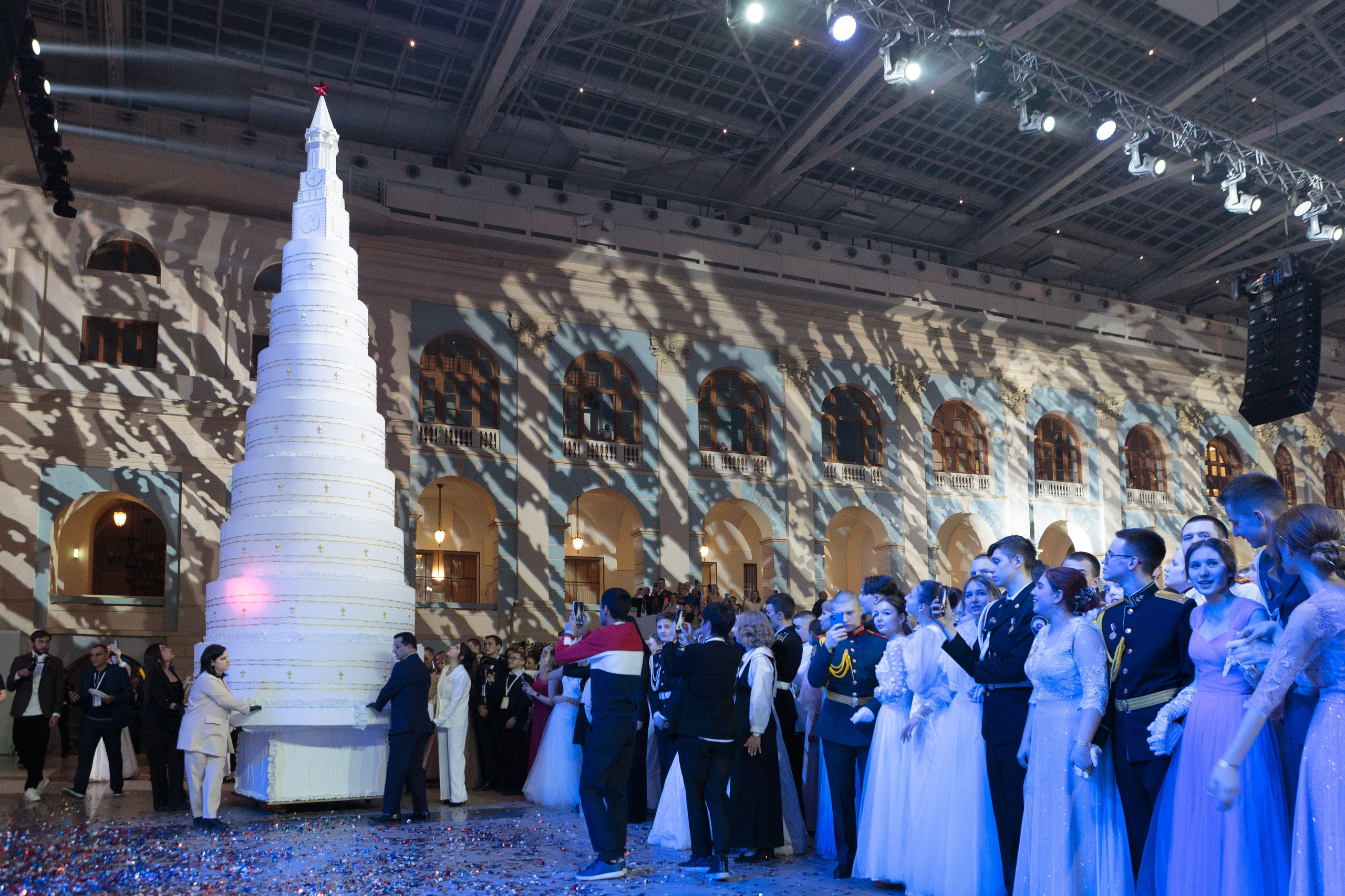 VIII «Международный Кремлёвский Благотворительный Кадетский Бал». Рекламный, предметный, репортажный, семейный фотограф и художник в Москве