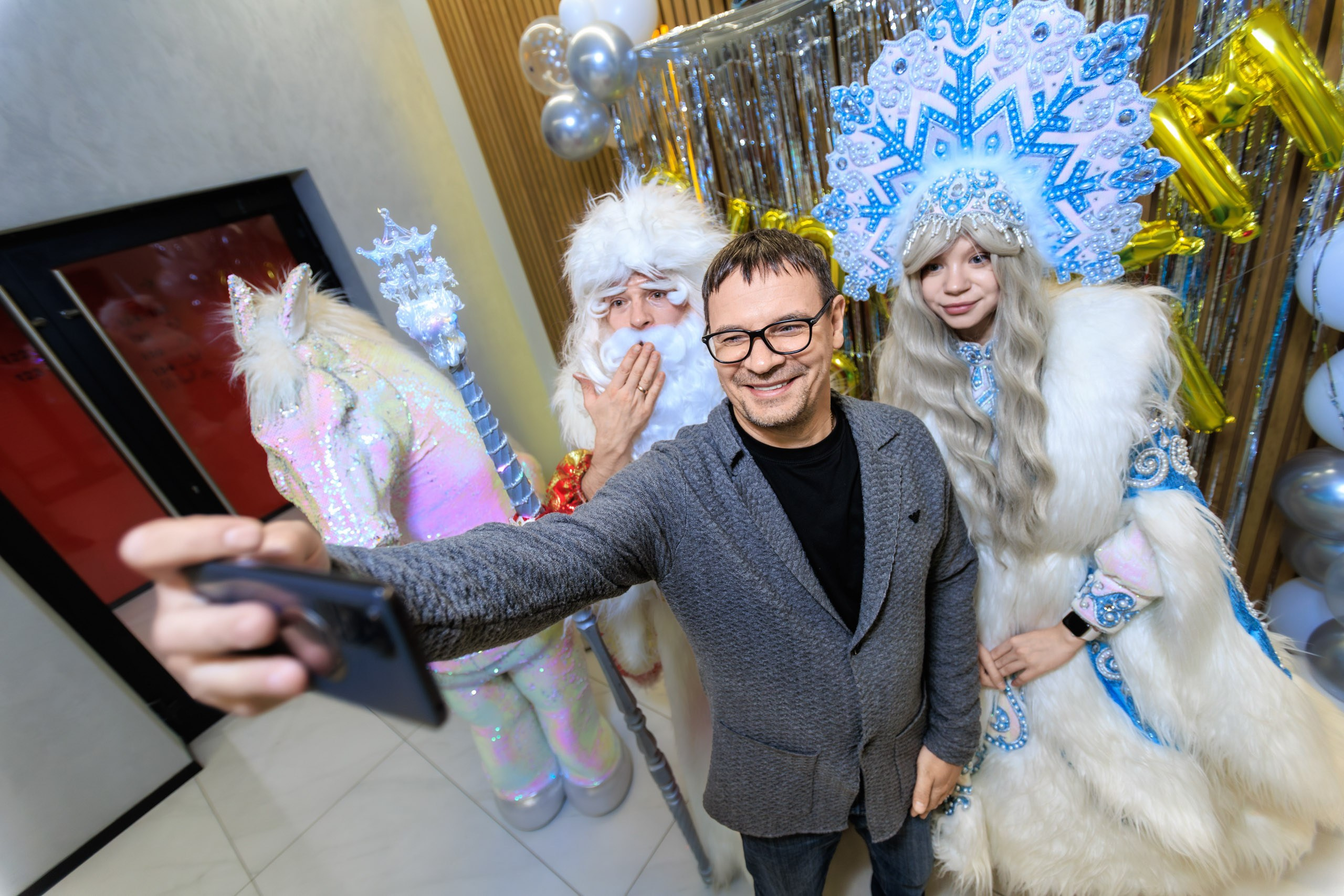 Альфа-банк | Новогоднее поздравление. Репортажный фотограф Екатеринбург | Яркий, качественный репортаж | Концерты, клубы, репортаж, праздники, корпоративы