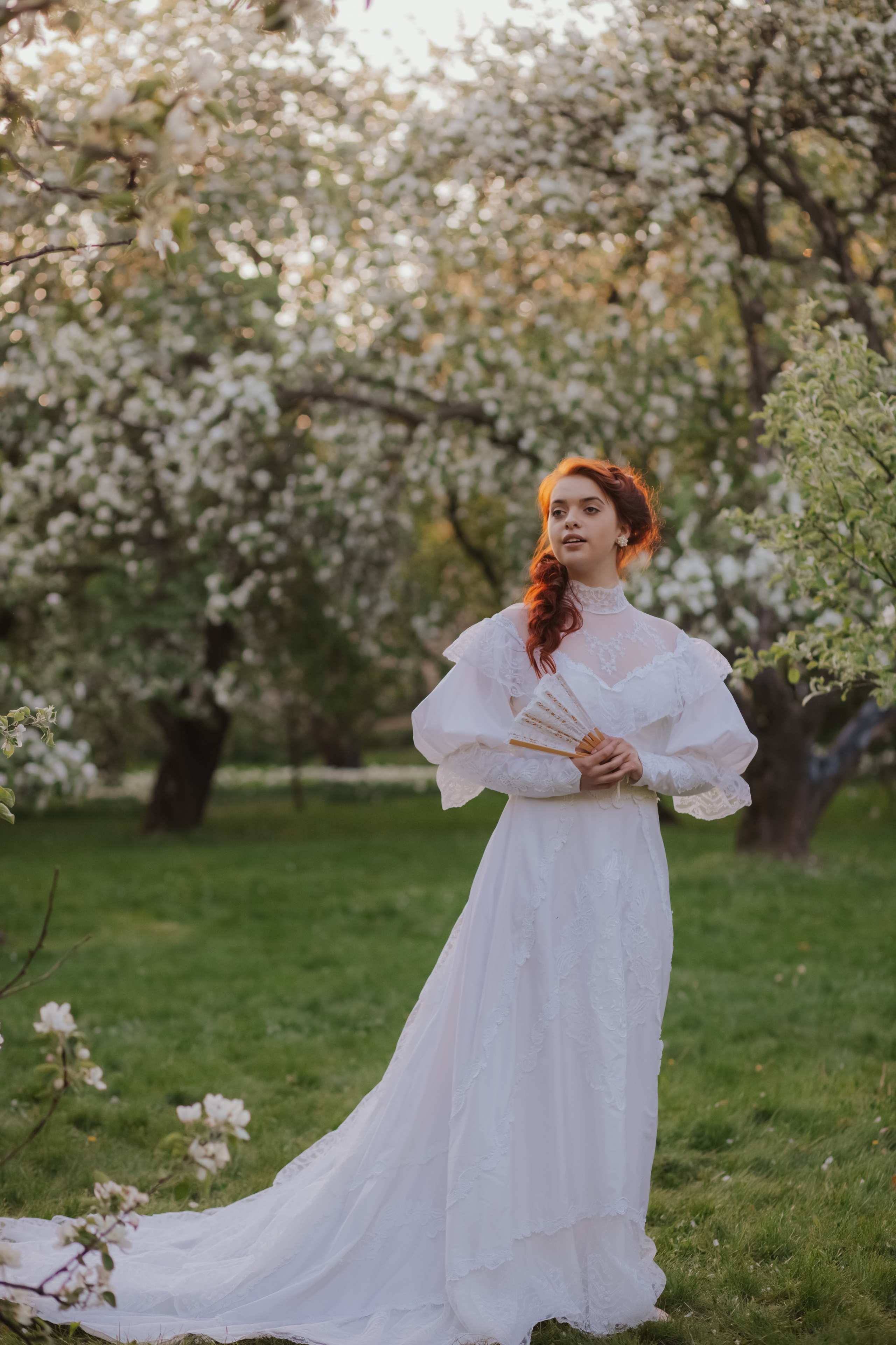 Яблоневый сад. Художественная винтажная фотография