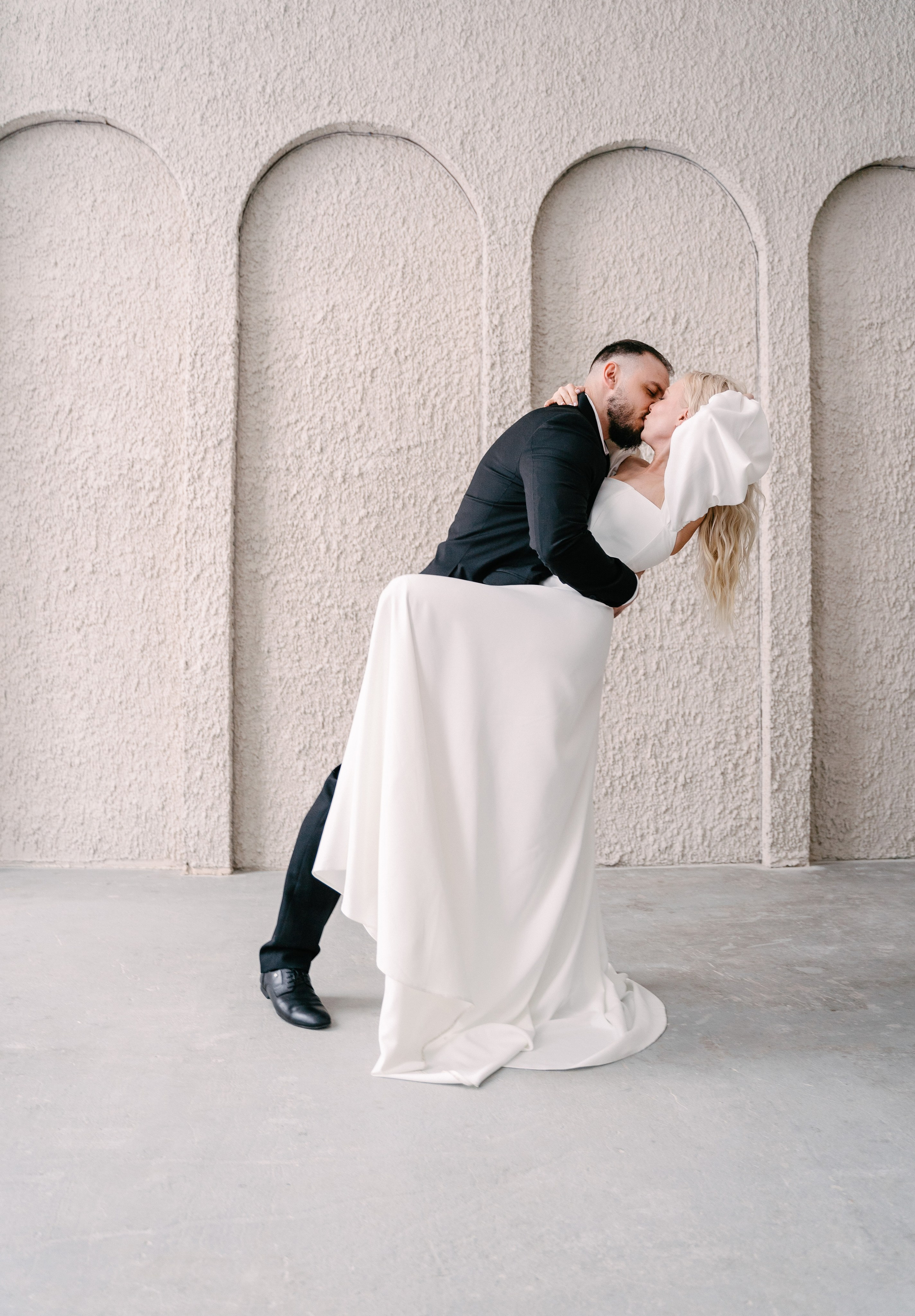 Свадебная фотосессия молодоженов в фотостудии. Свадебный и семейный фотограф из Воронежа|Москвы Бубнова Екатерина