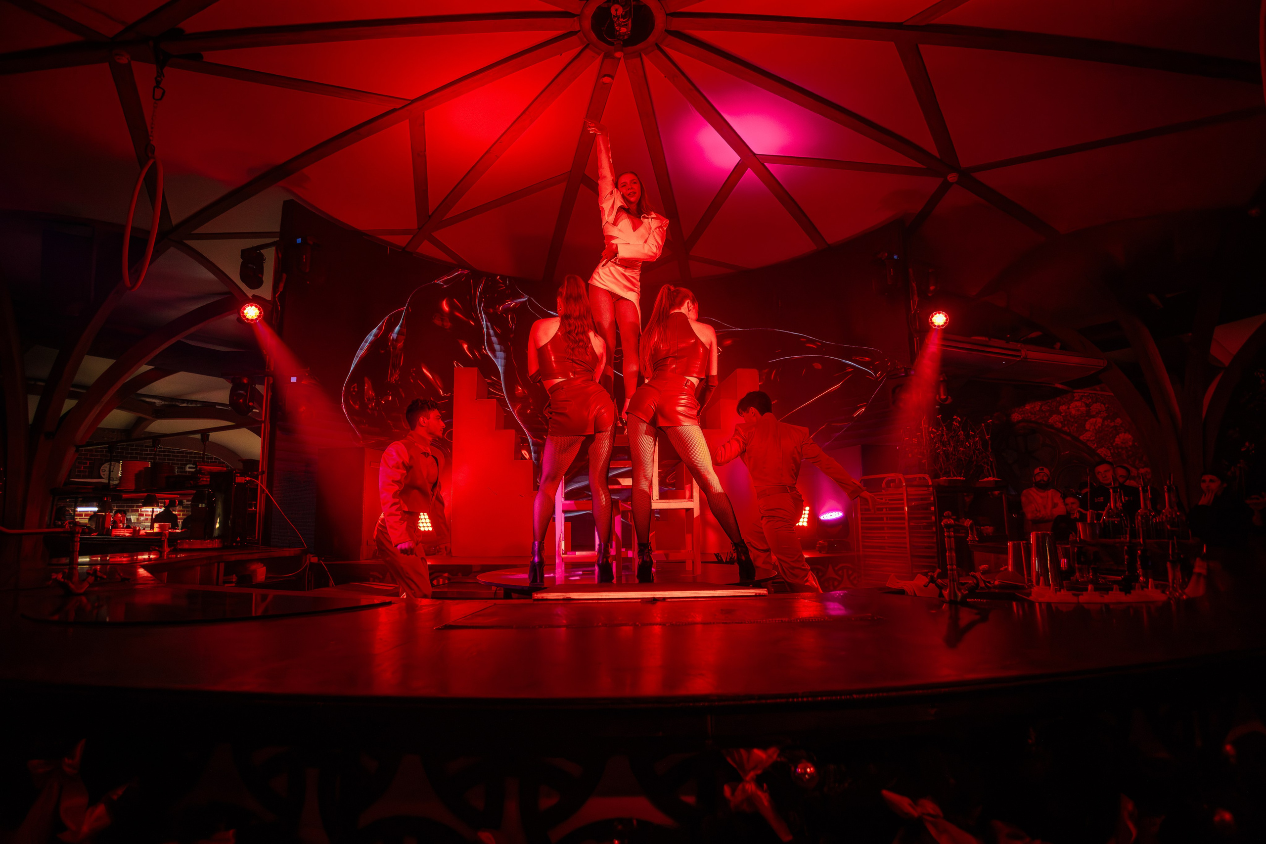 Городской корпоратив в PTIZZA_Ялта_29.12.2025. Аминов Руслан | Фотограф