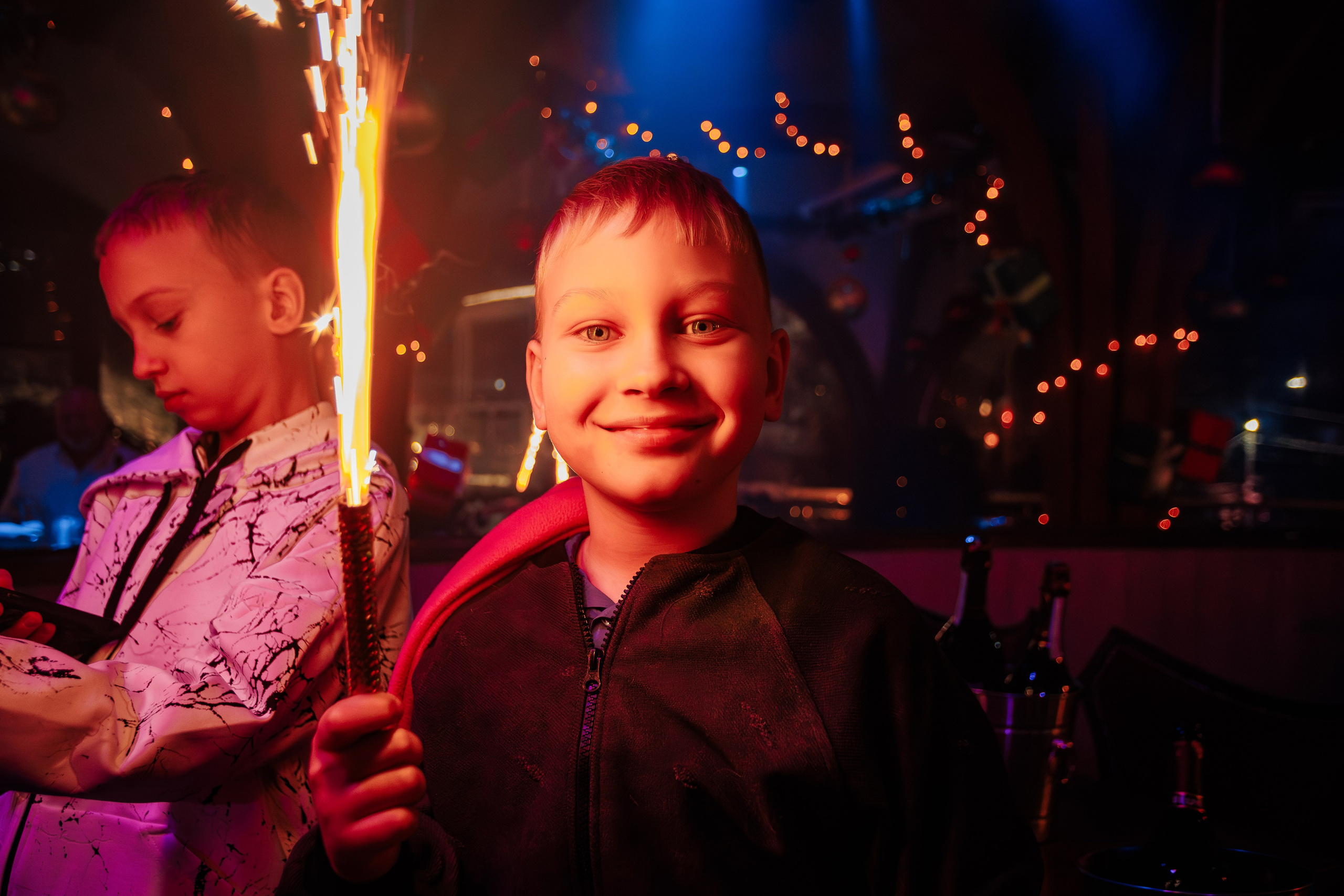 Новогодняя шоу-программа «MAGIC TIME» в PTIZZA BAR_Ялта_31.12.2025. Аминов Руслан | Фотограф