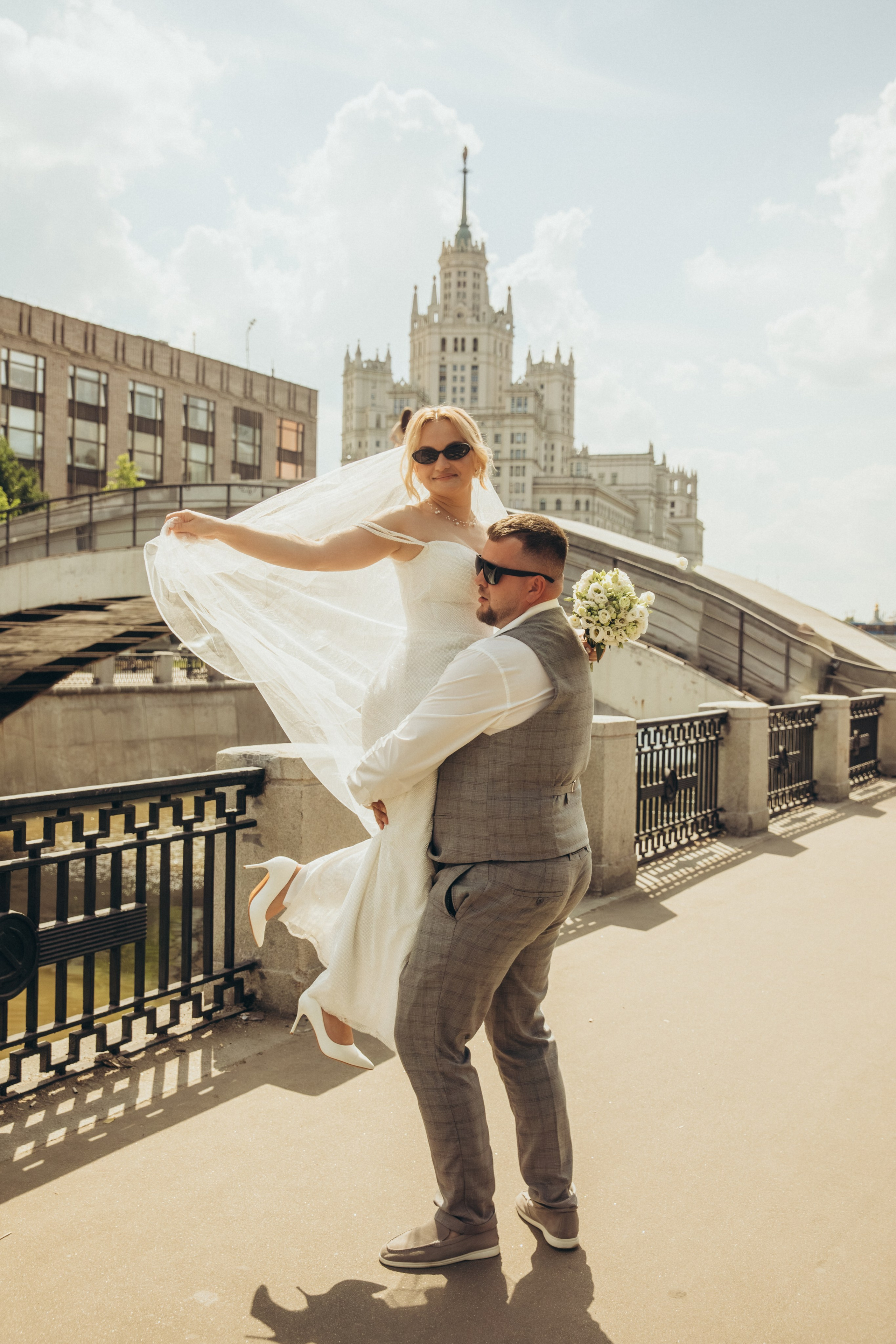 Тессинский мост свадьба. Свадебный и семейный фотограф Москва и Московская область
