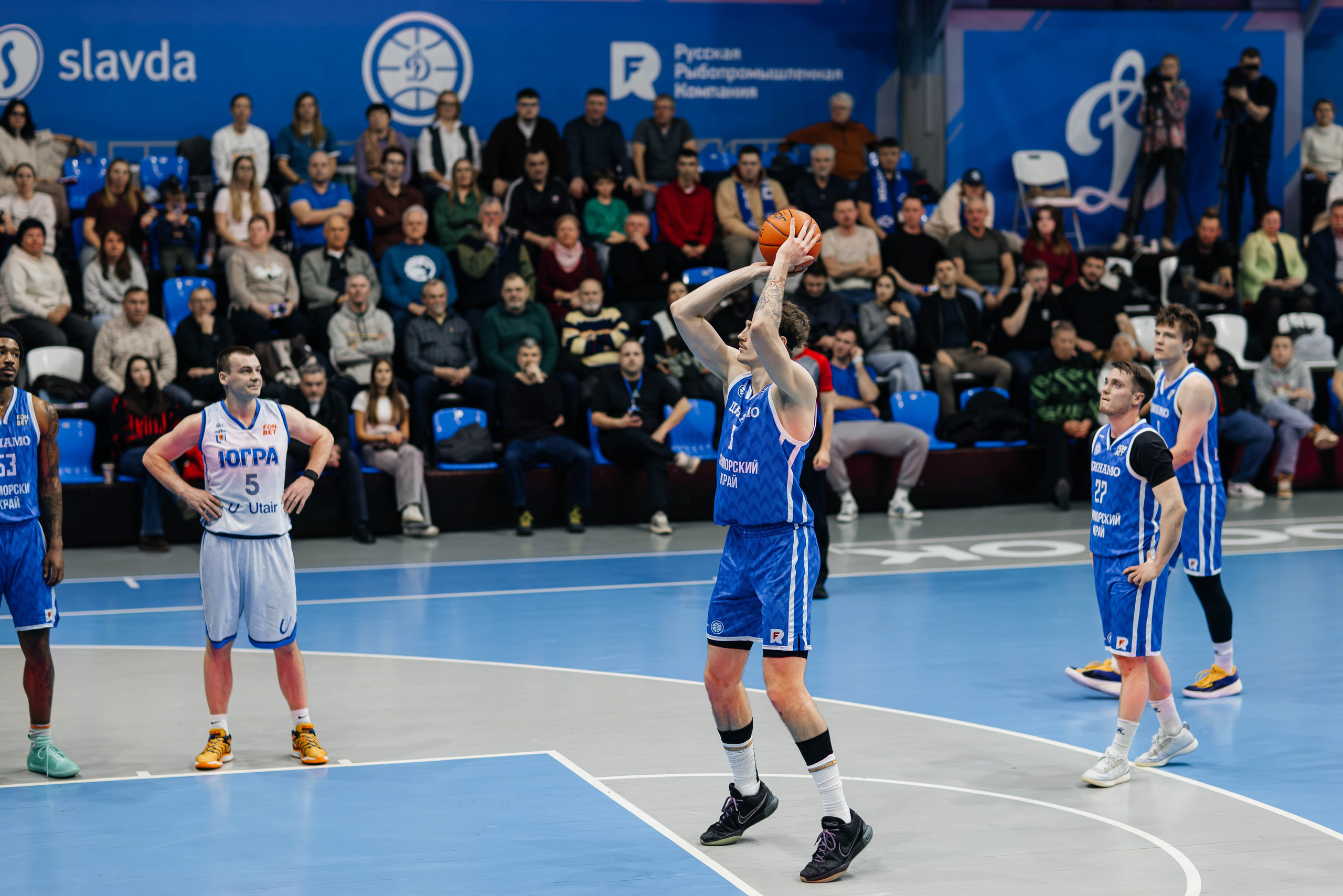 Баскетбол — Динамо. Репортажный и свадебный фотограф во Владивостоке Максим Цой