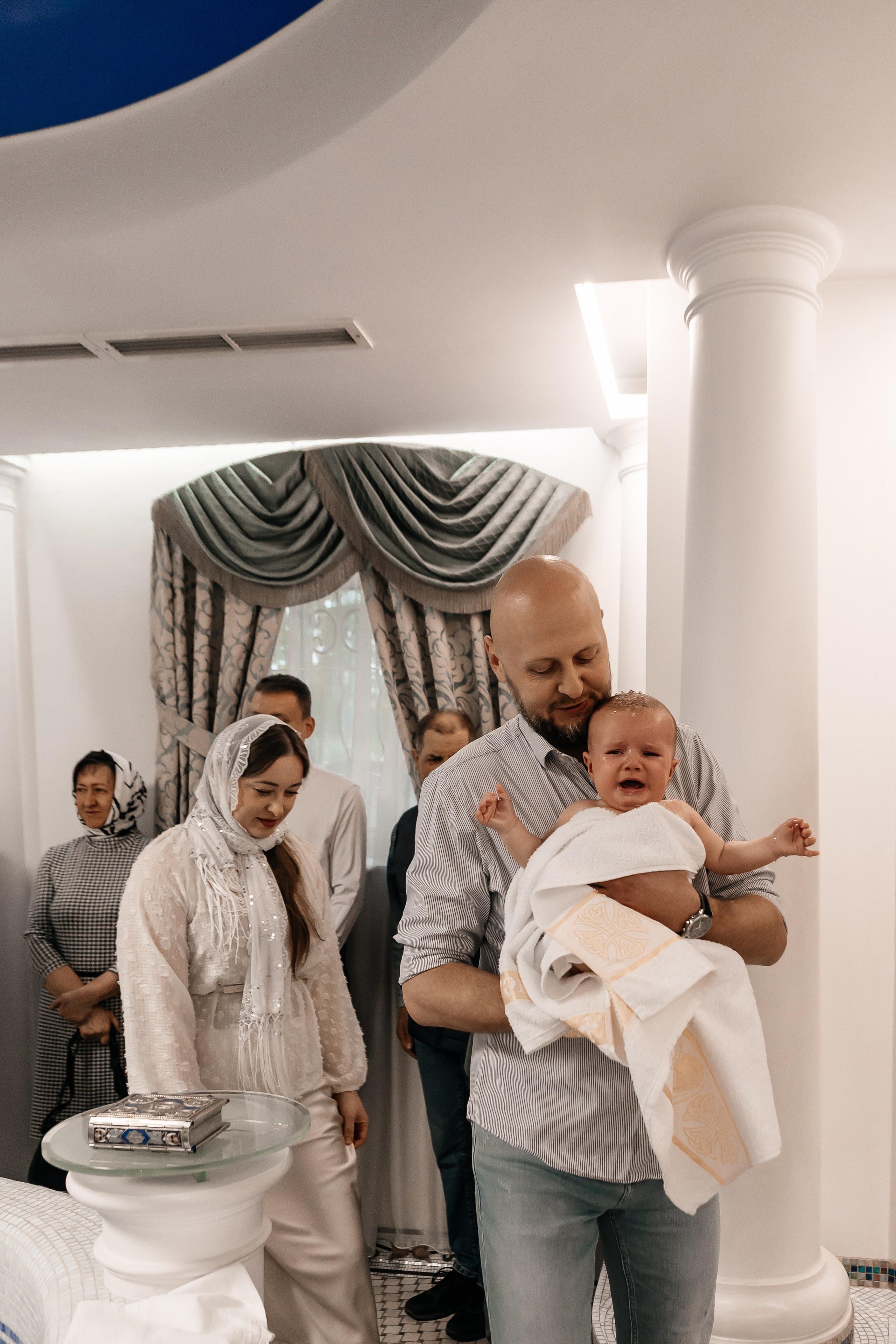 Крещение Леона. Семейный фотограф Минск Усова Ольга