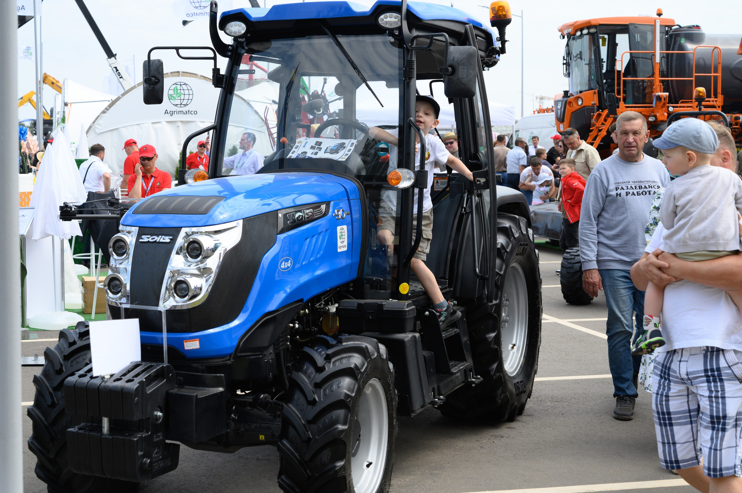 Агровыставка. Фотоуслуги, услуги фотографа, фотографирование важных событий