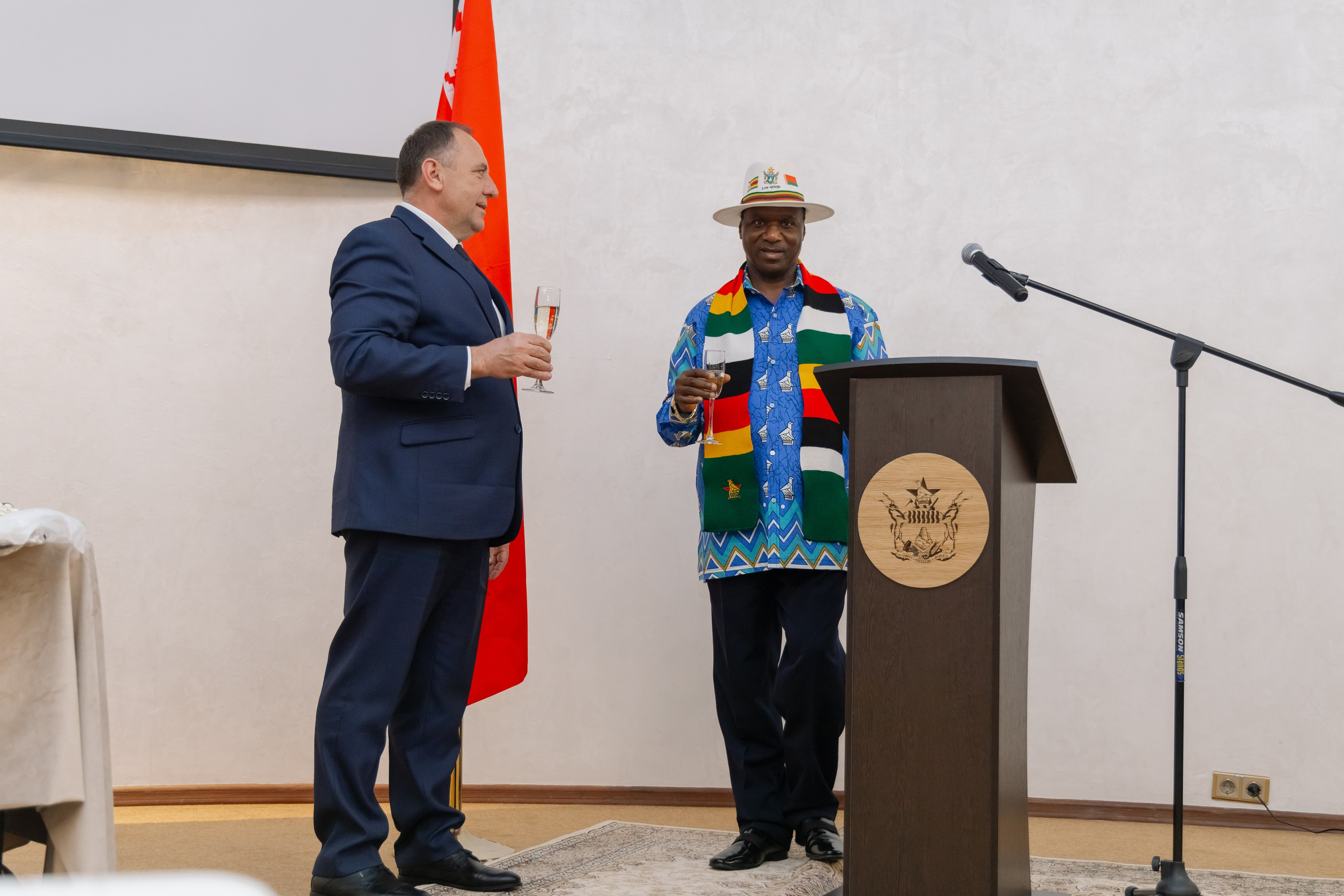 Фотосъемка делегации Посольства Зимбабве в Минске. Свадебный фотограф в Минске/Беларуси Сергей Спиридонов