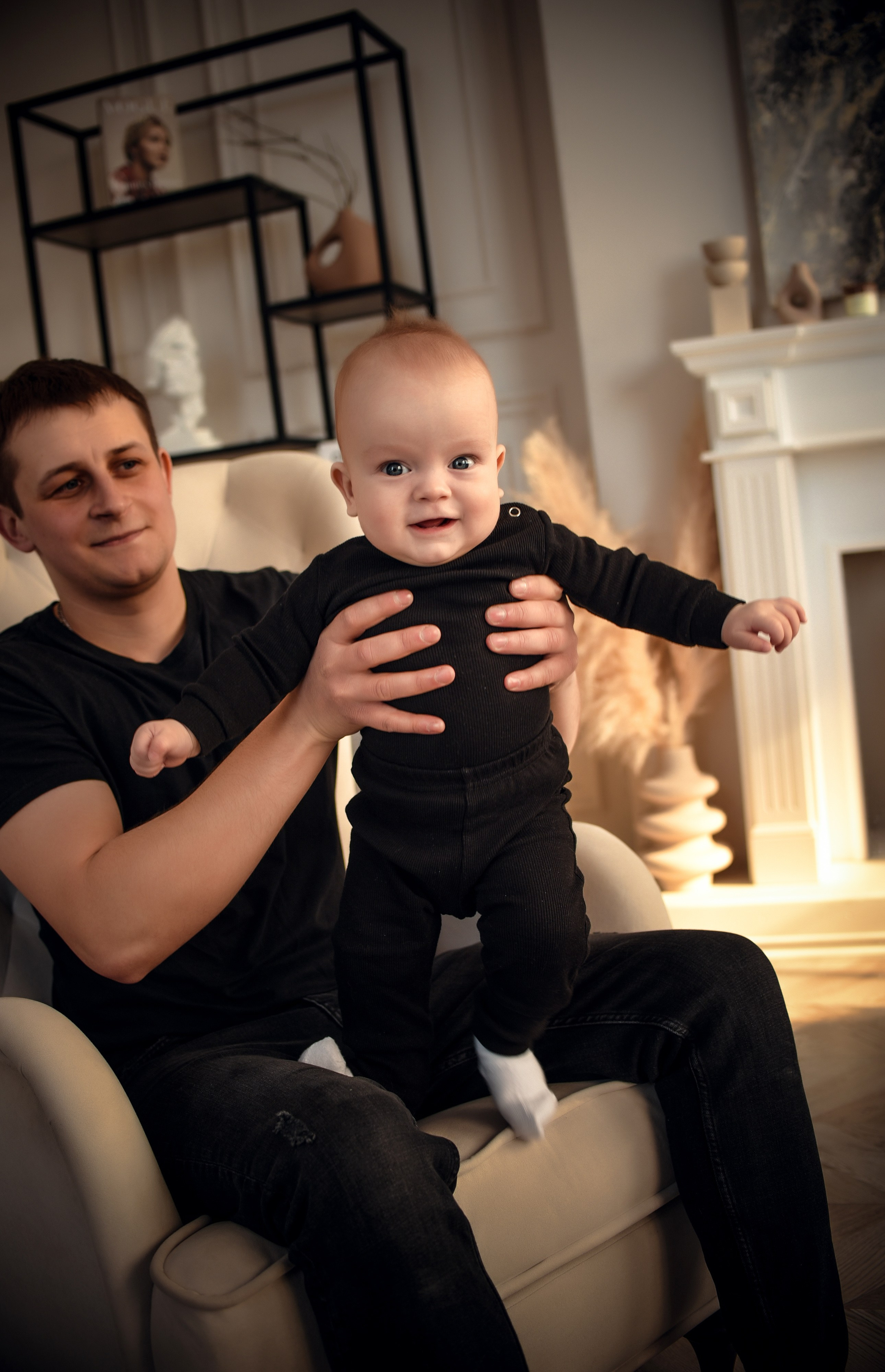 Семейная студийная фотосессия 3. Свадебный, семейный, детский, контент фотограф в Омске Максим Ильин