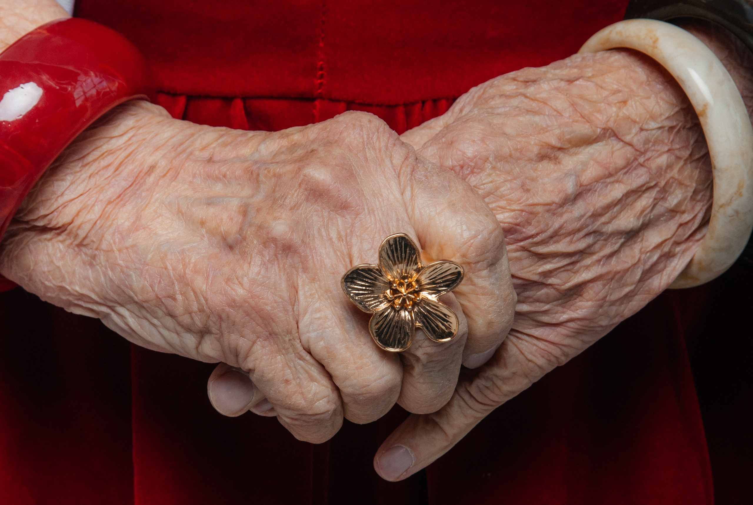 ВОЗРАСТНОЙ ПОРТРЕТ. ФОТОГРАФ АЛЕКСАНДРА ПЕРМЯКОВА