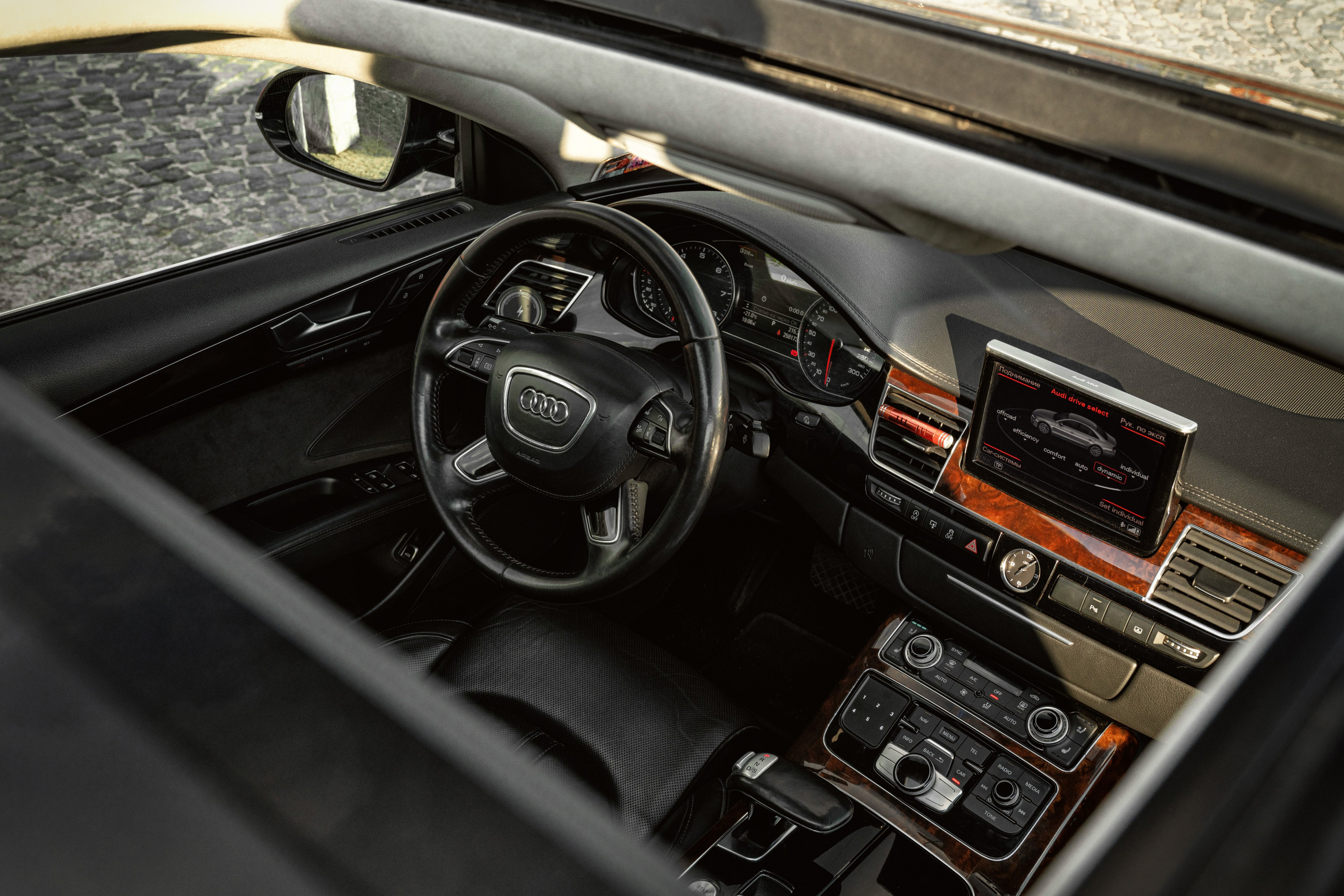 Audi A8 D4. Антон Незримый | Фотограф в Санкт-Петербурге