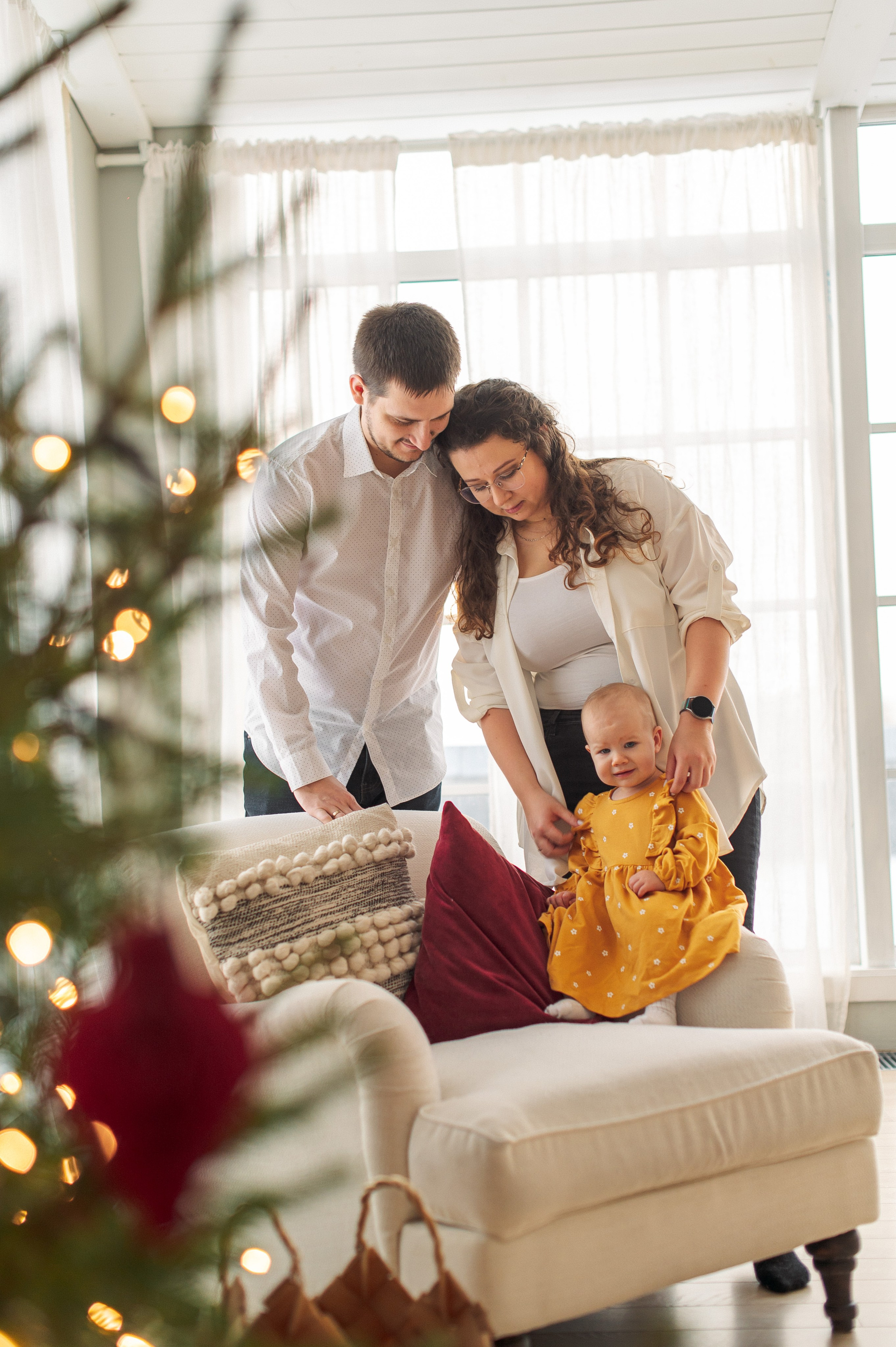 Семейная новогодняя фотосессия в студии. Семейный и свадебный фотограф в Санкт-Петербурге Гришин Юрий
