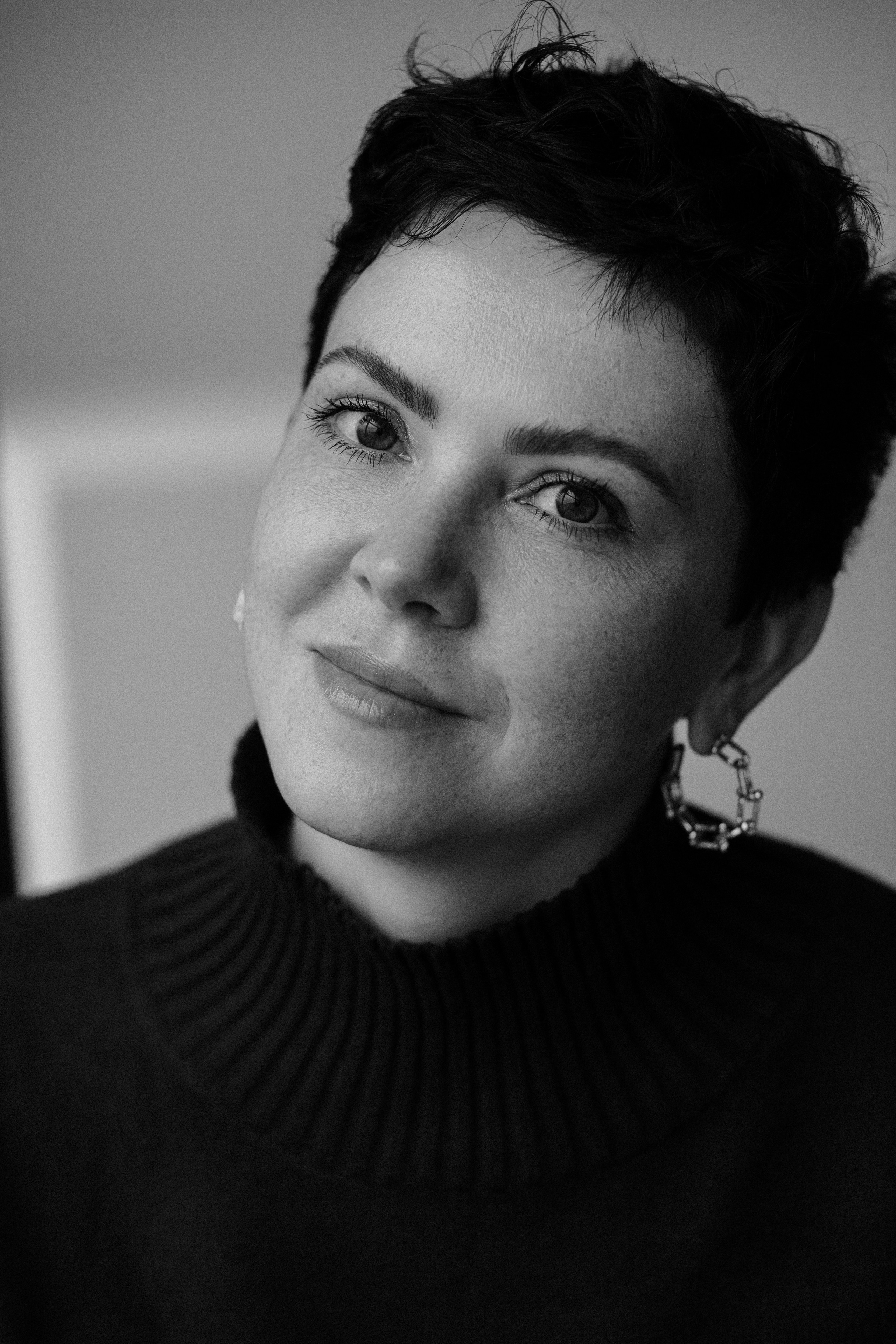 Студийные съемки в ч/б. Женский фотограф в Москве Рина Леонтьева