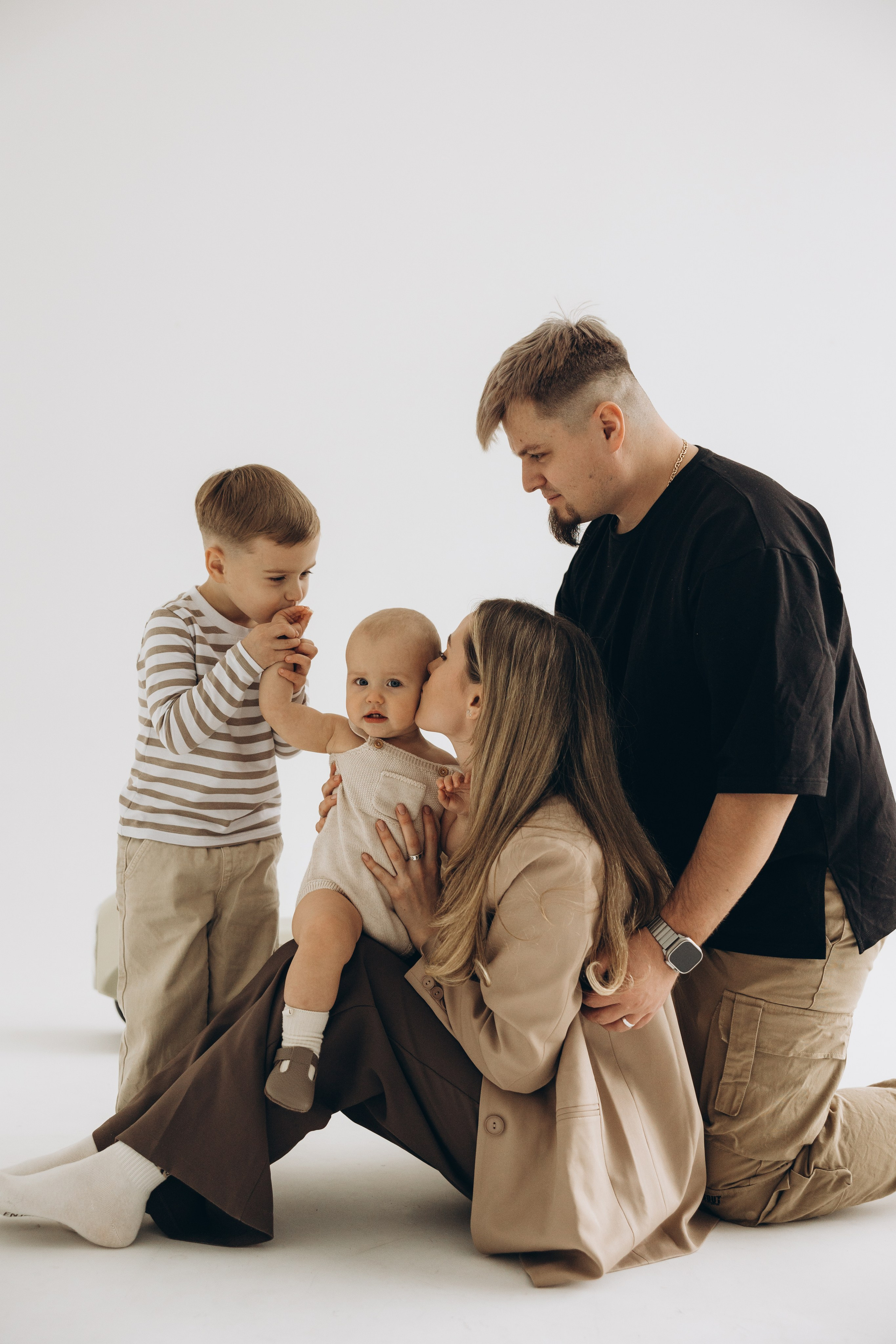Дарья, Кирилл, Давид и Богдан. Семейный фотограф в Москве Виктория Ястребинская