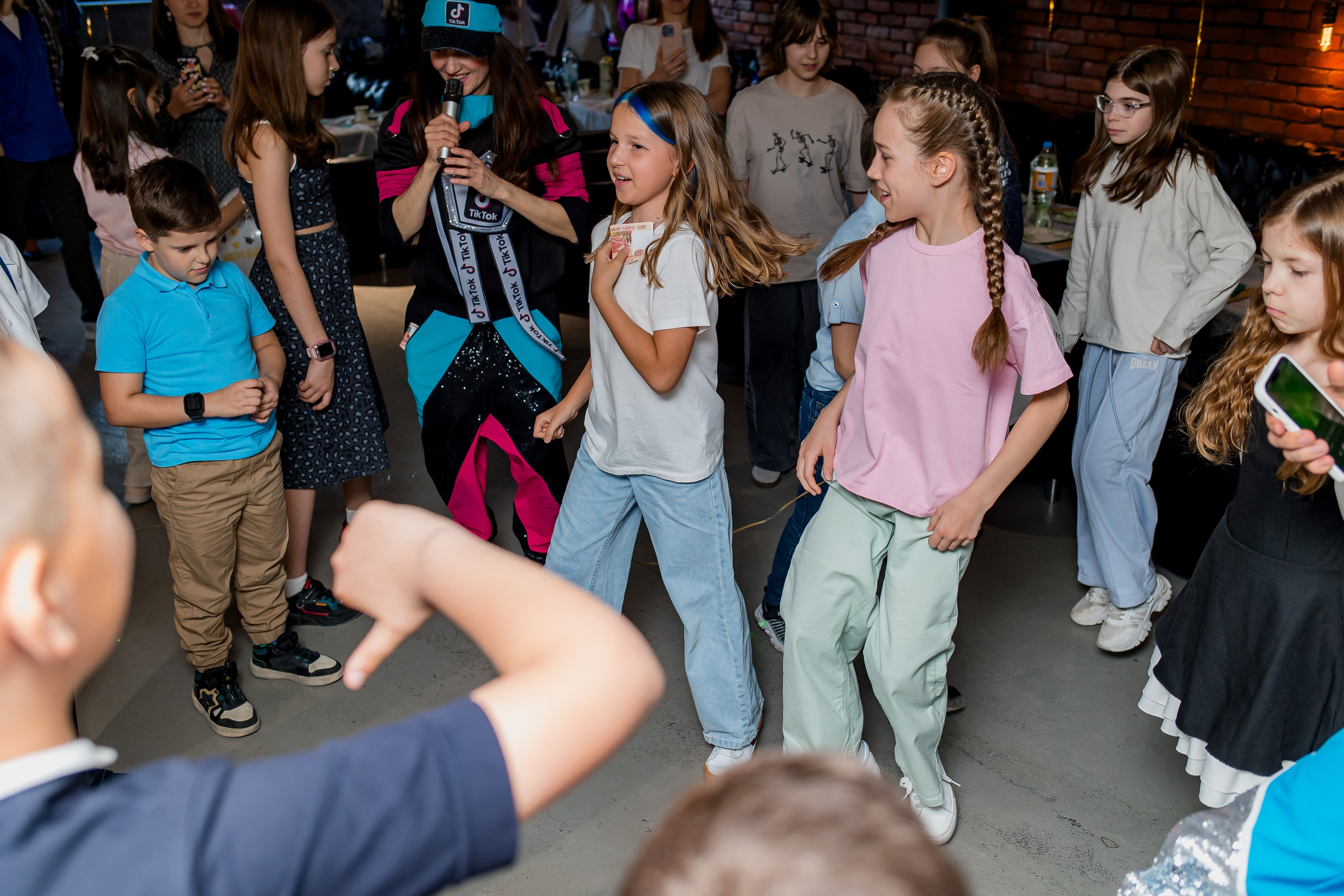 Выпускной 4 класс. Фотограф в Москве Авдеева Мария