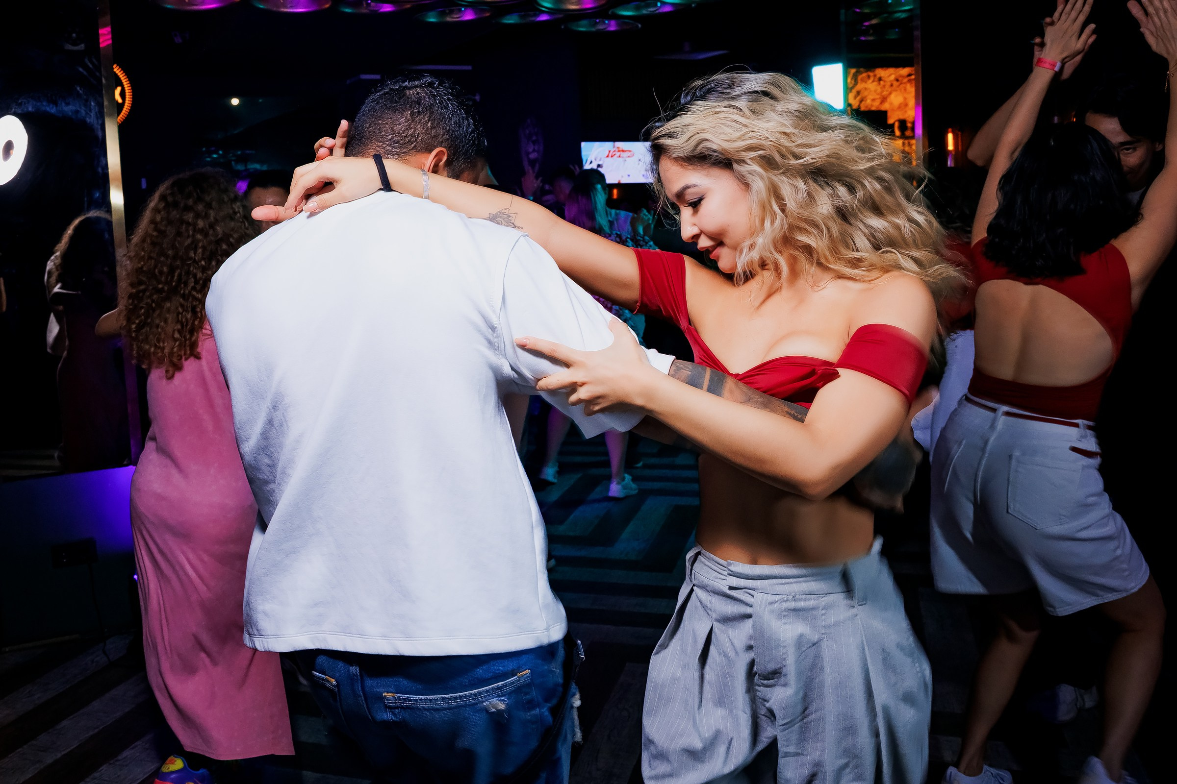 Bachata party by One Flick. Репортажный фотограф в Алматы Каюпов Сержан