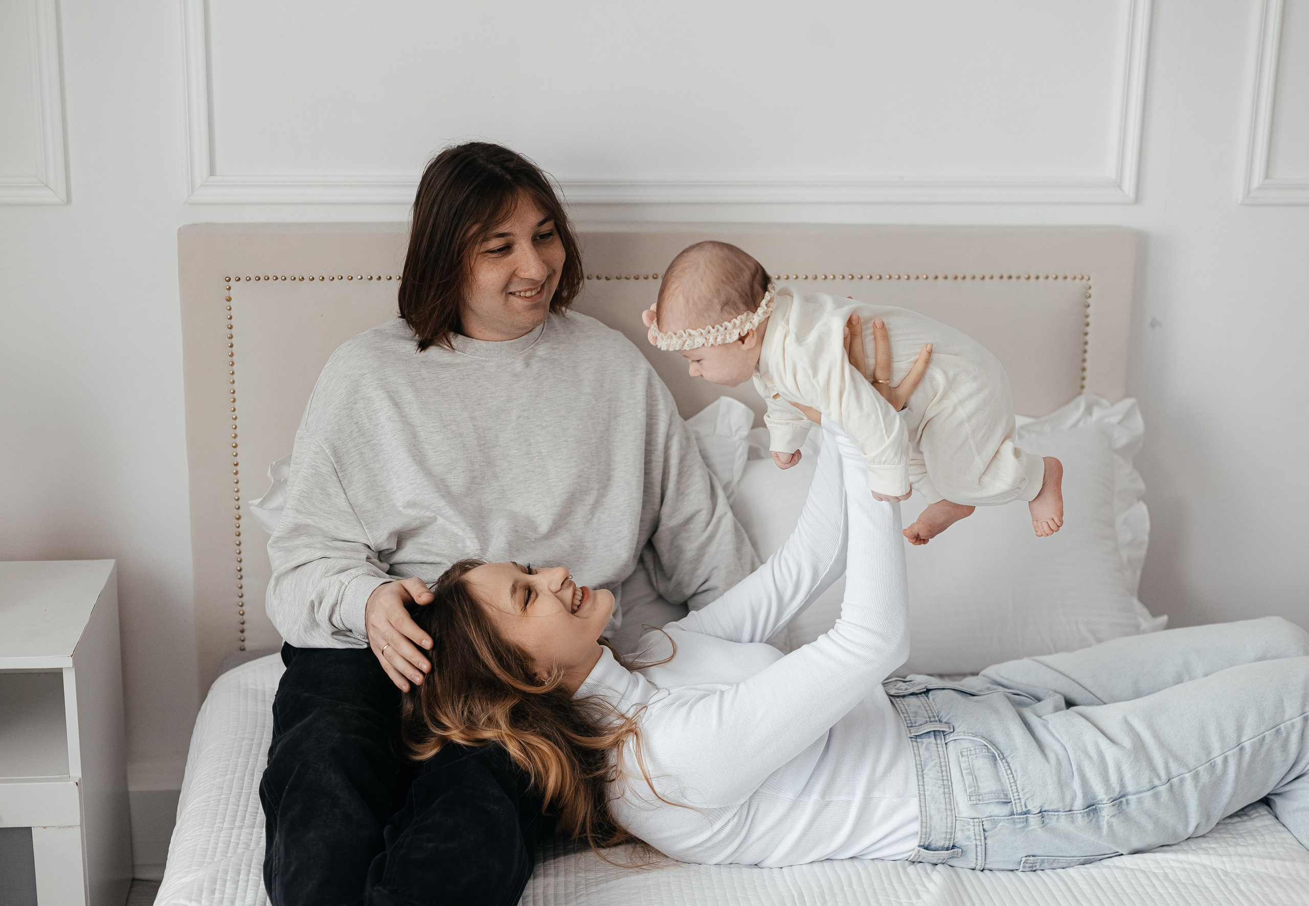 Зоя, Дима и Вика. Главная