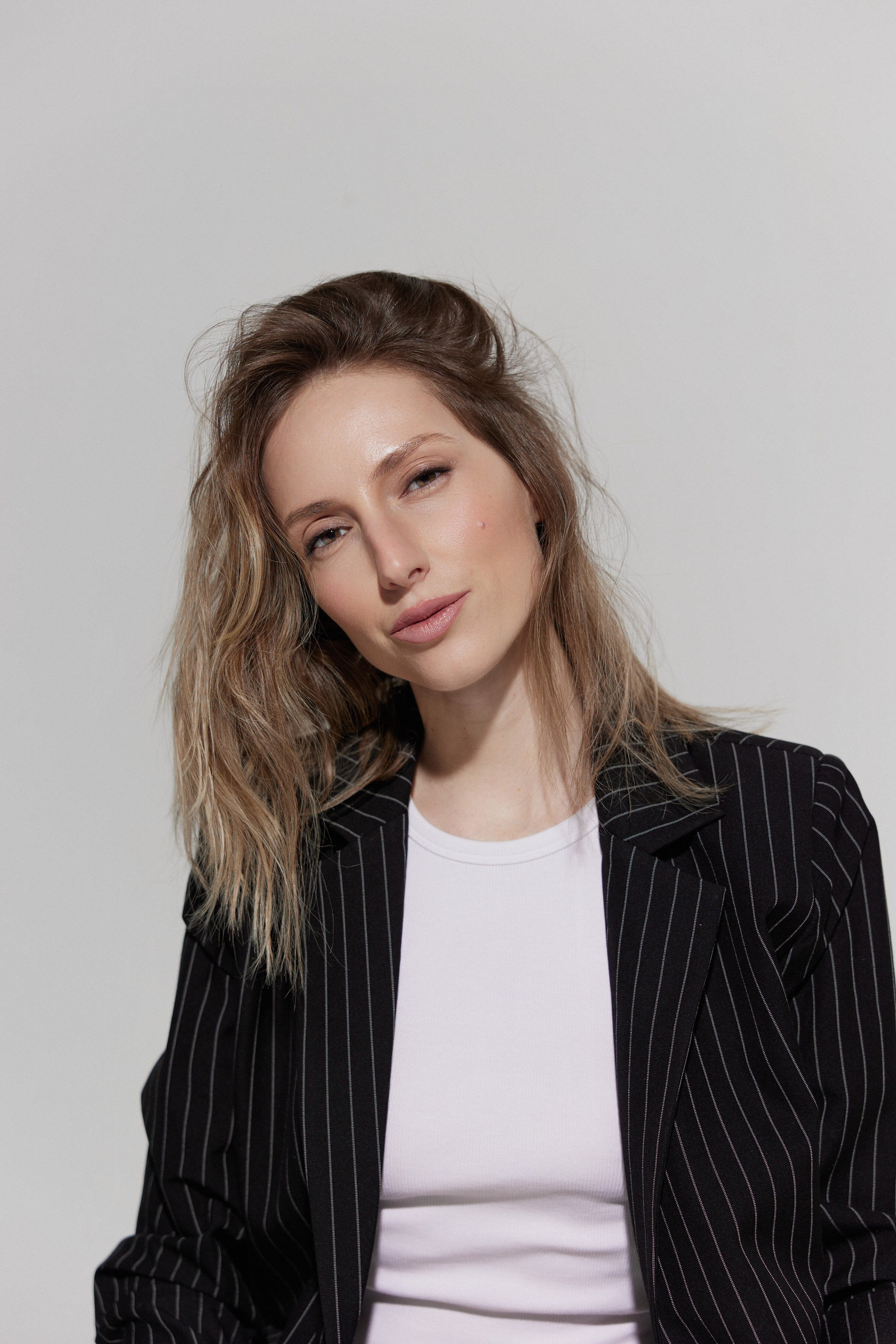 Alina. Анна Мамаева коммерческий фотограф в Красноярске