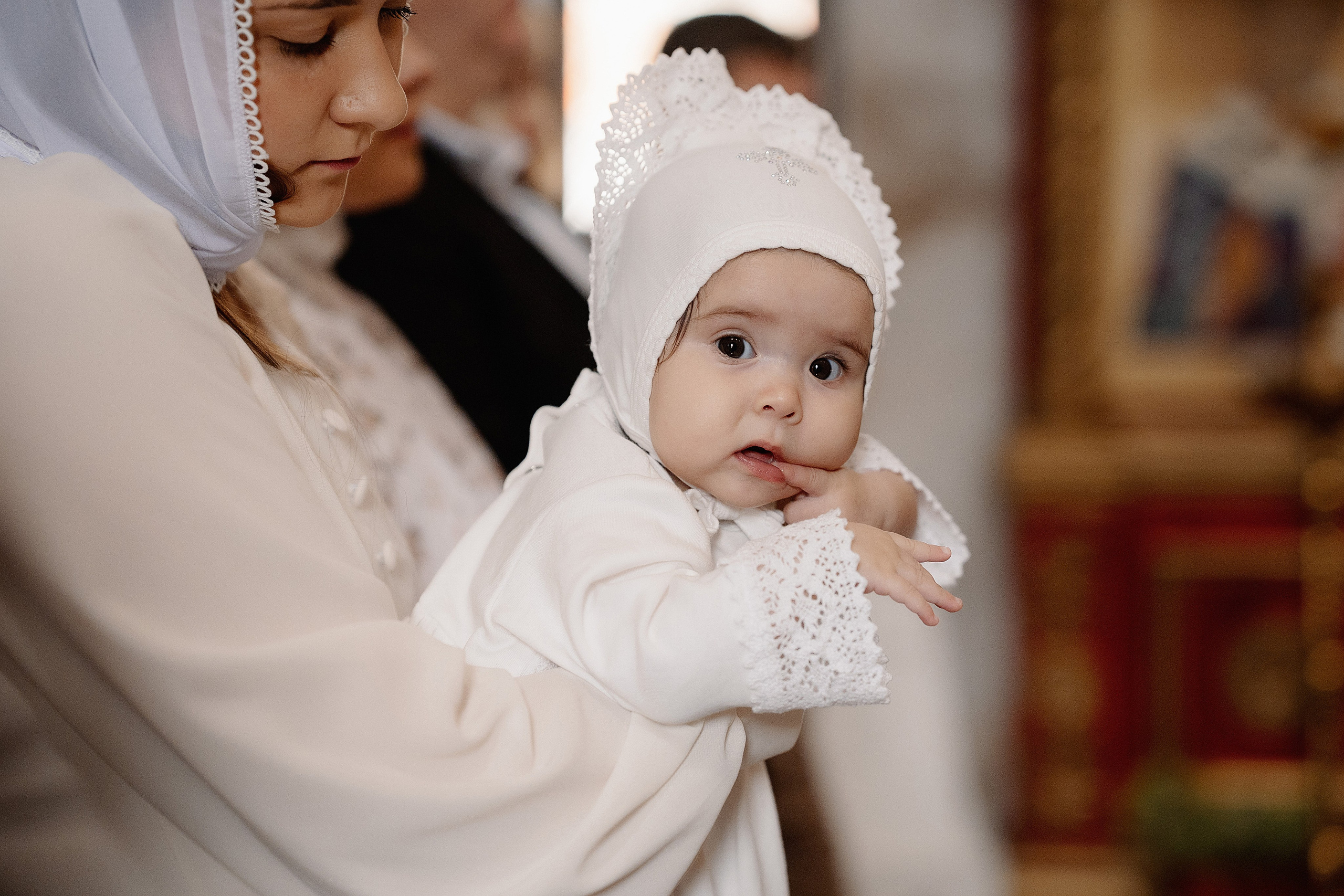 Таинство крещения Снежаны. Фотограф на Крещение и Венчание в Красноярске Рамазанова Юлия