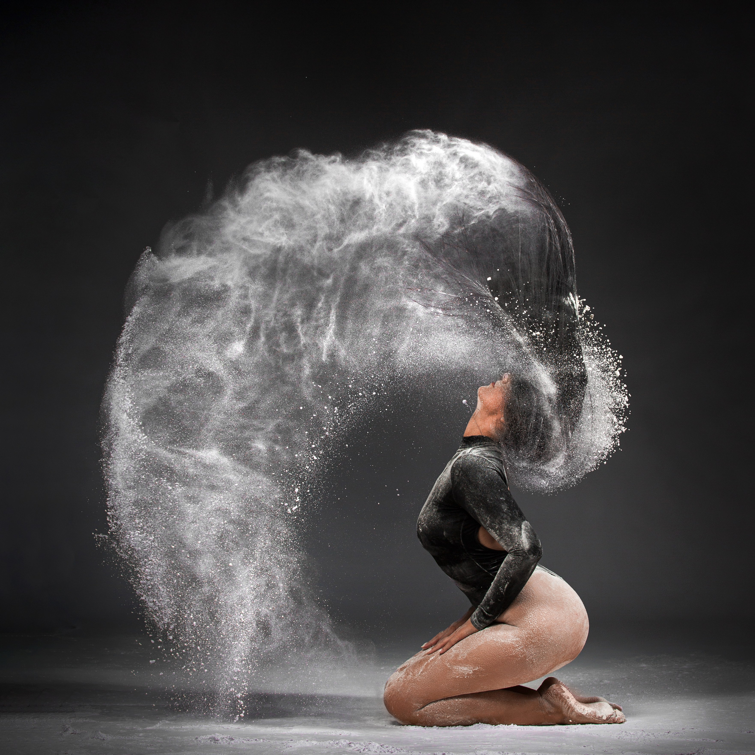 Фото с мукой. Фотограф Мария Кольцова