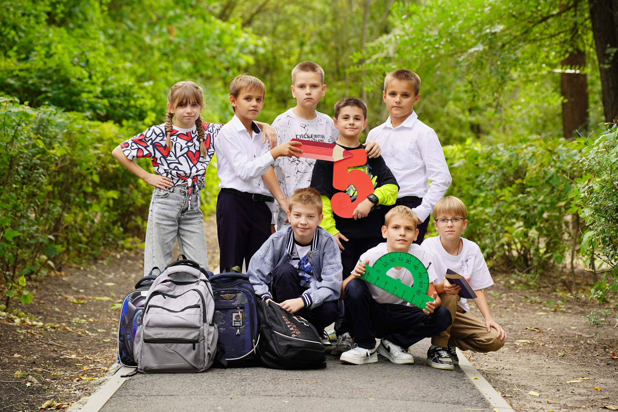 Фотосессия с классом 75 шк 2023. MEMENTO.Выпускные альбомы, школьные, юбилейные и другие книги. Ростов-на-Дону