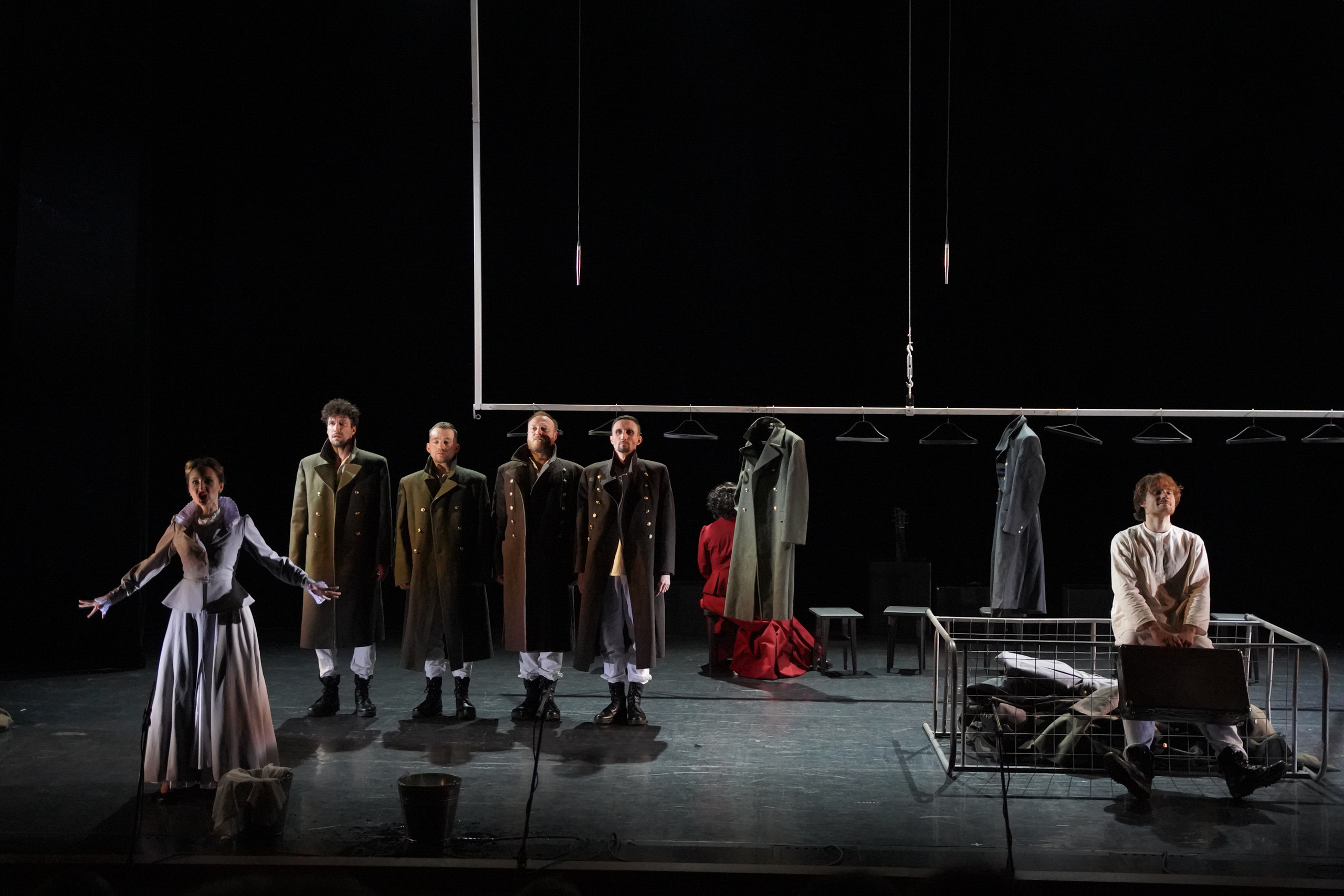 Спектакль«Поединок».Сначала театр-театр с начала.Фотосъемка спектакля. Портретный фотограф в Москве Елена Капралова