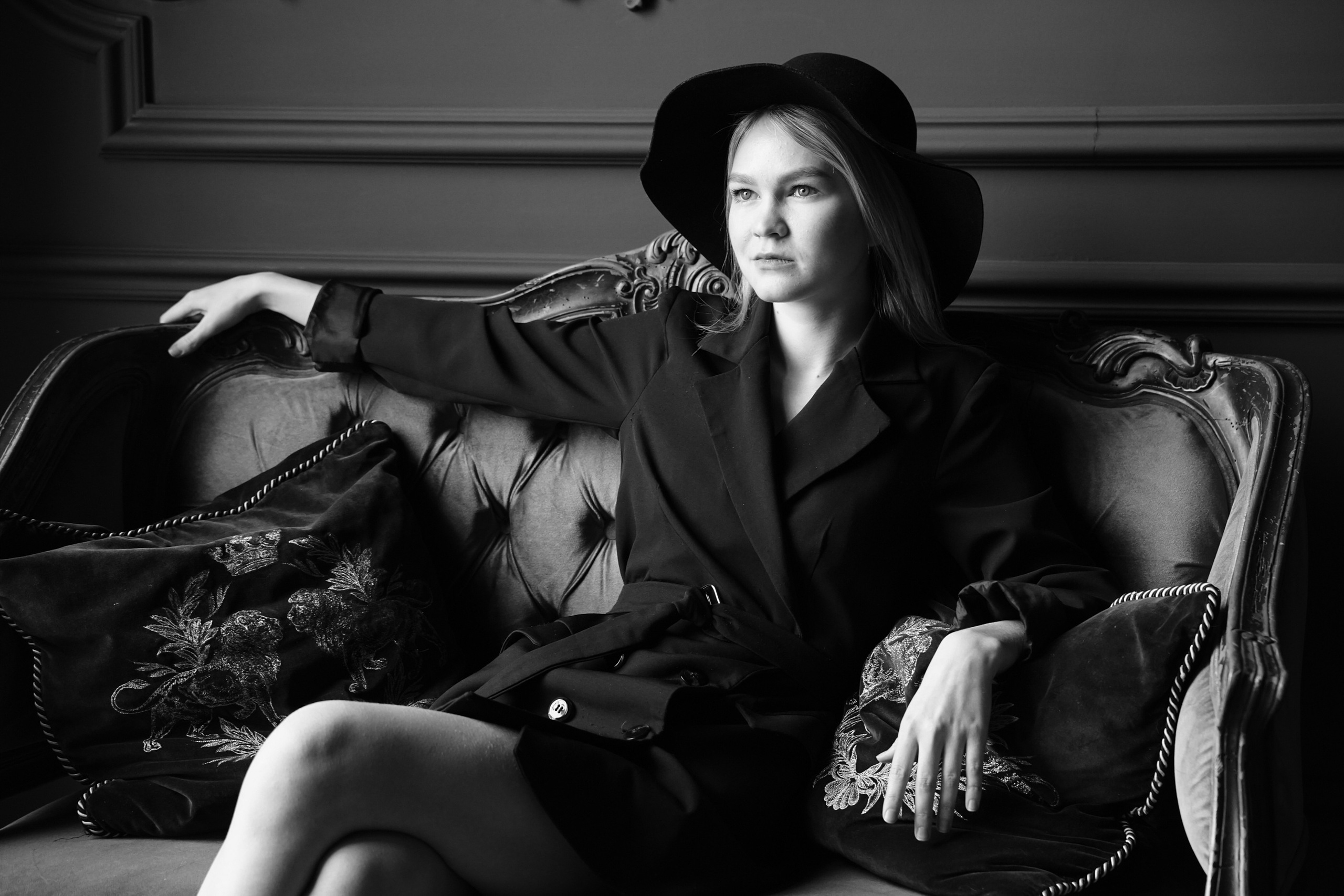 Женская фотосессия в студии. Съемка в фотостудиях Москвы. Портретный фотограф в Москве Елена Капралова