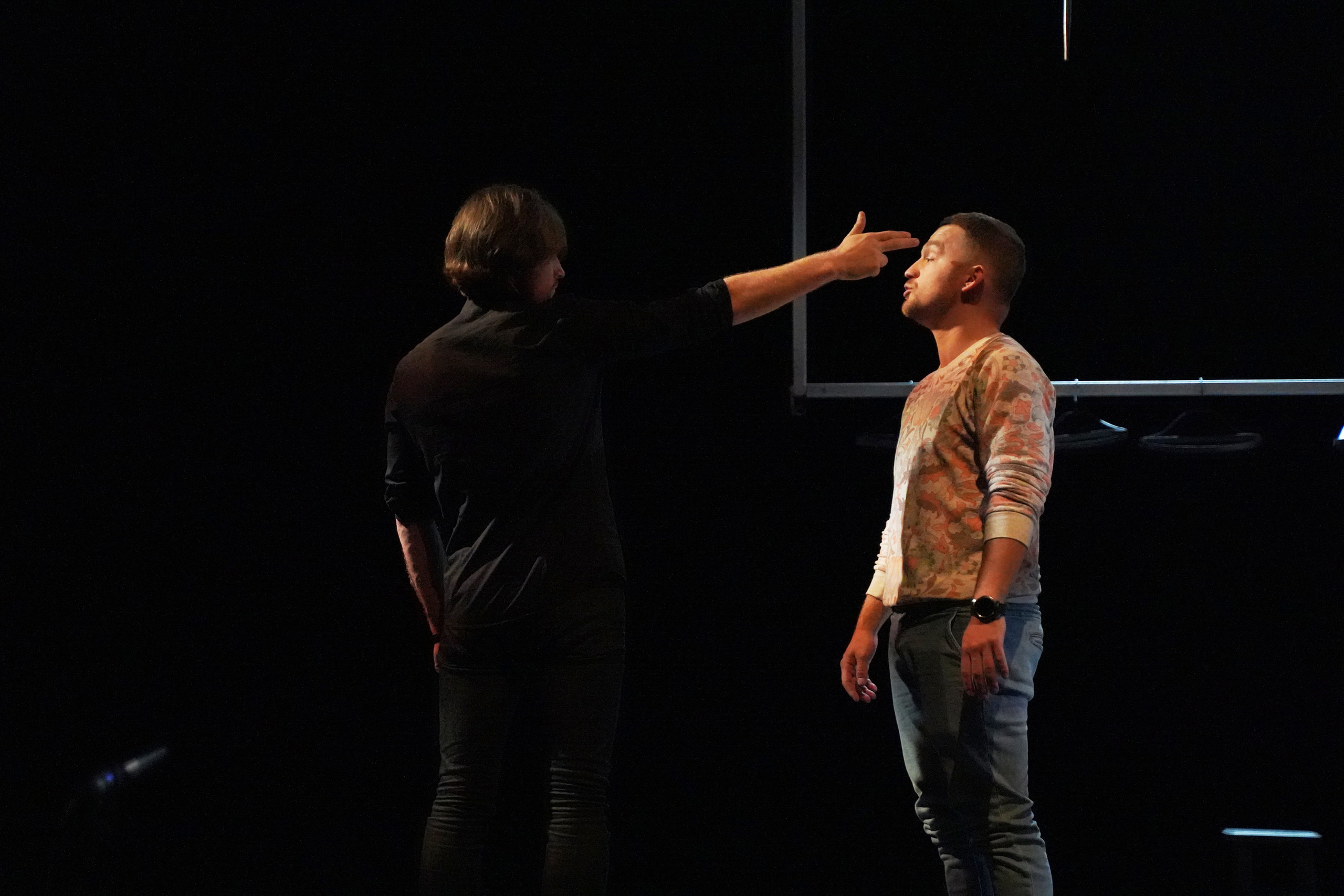 Спектакль«Поединок».Сначала театр-театр с начала.Театралный фотограф. Портретный фотограф в Москве Елена Капралова