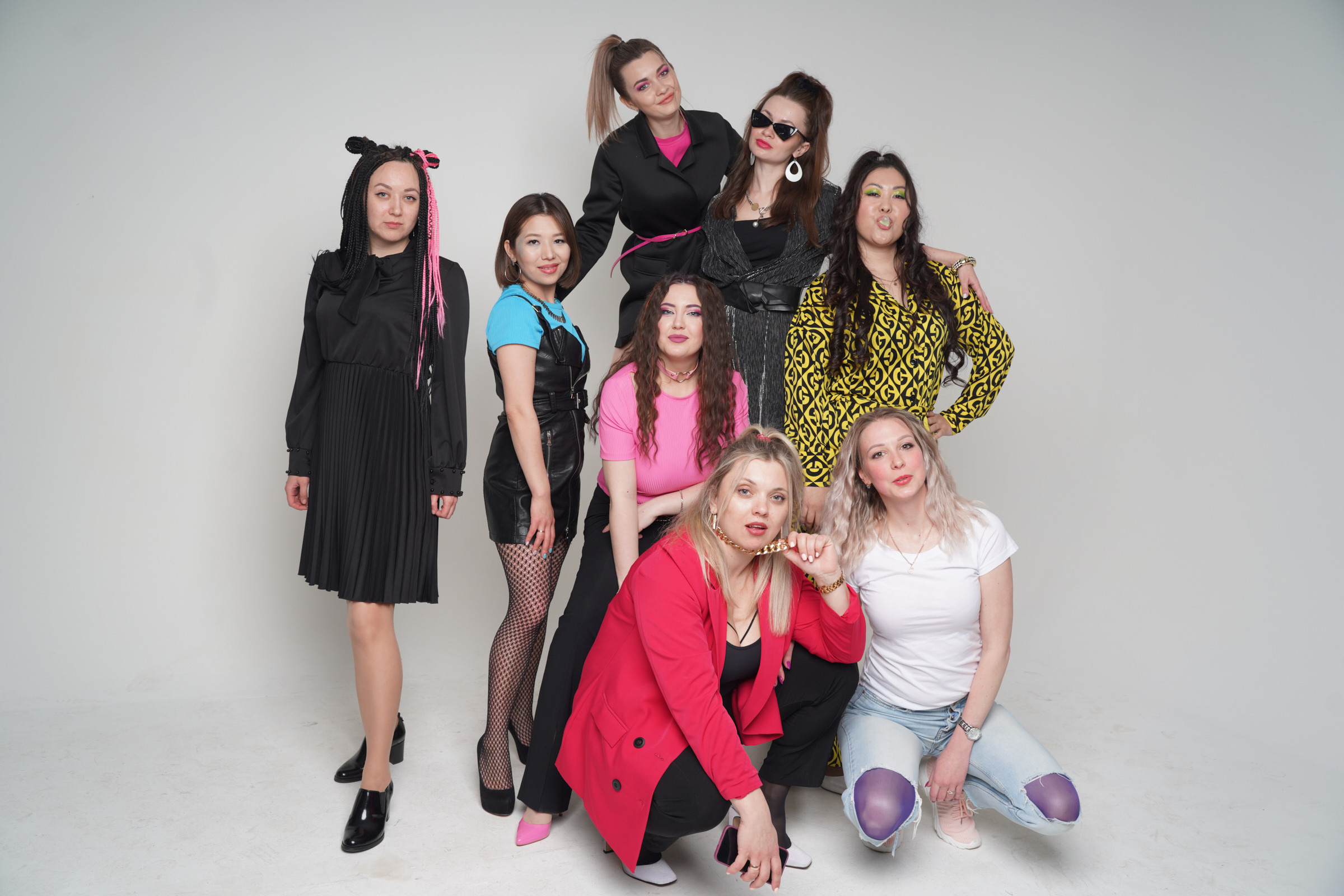 Взрослый день рождения в стиле 90-х. Фотосъемка праздника в Москве. Портретный фотограф в Москве Елена Капралова