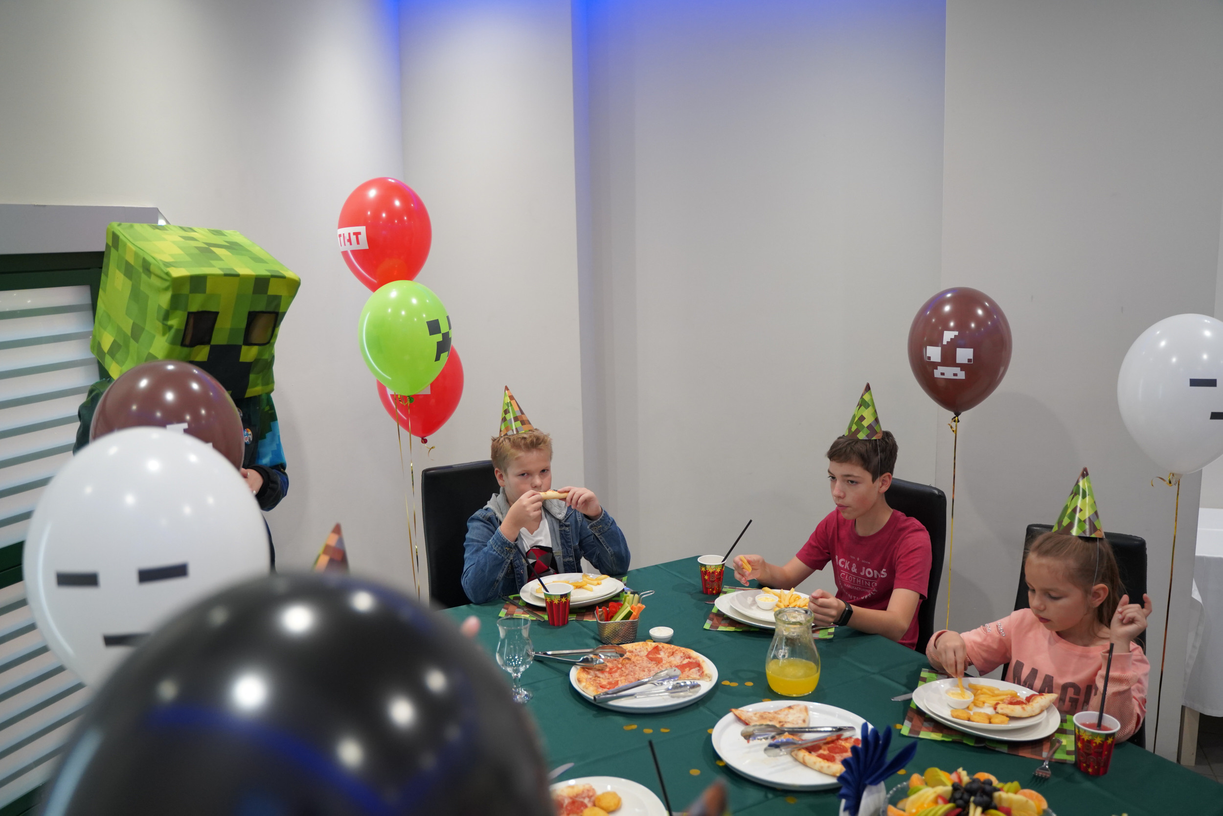 Детский день рождения. Фотограф на мероприятие. Фоторепортаж событий. Портретный фотограф в Москве Елена Капралова