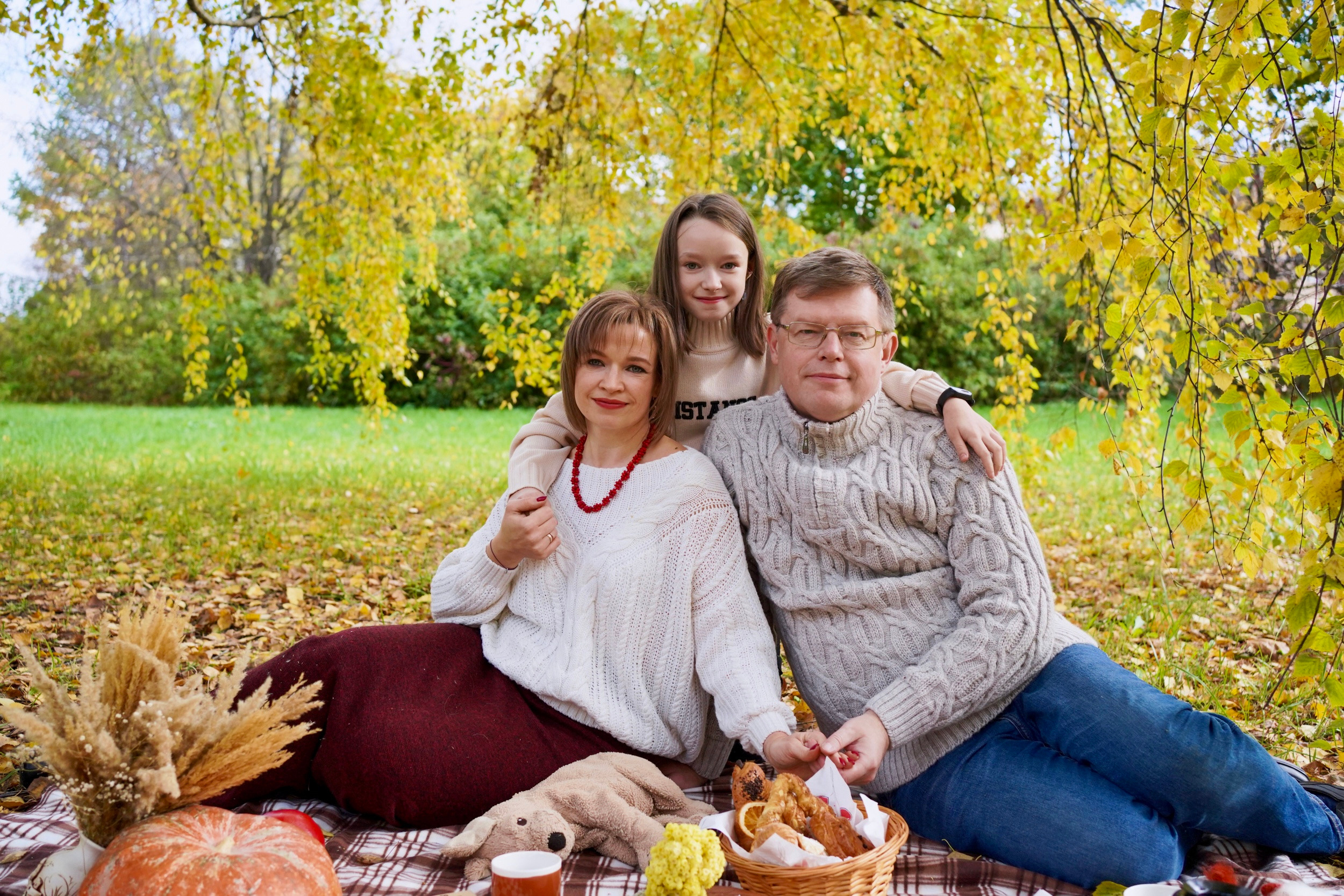 Фотосессия на улице и в парках Москвы. Уличная прогулка. Портретный фотограф в Москве Елена Капралова