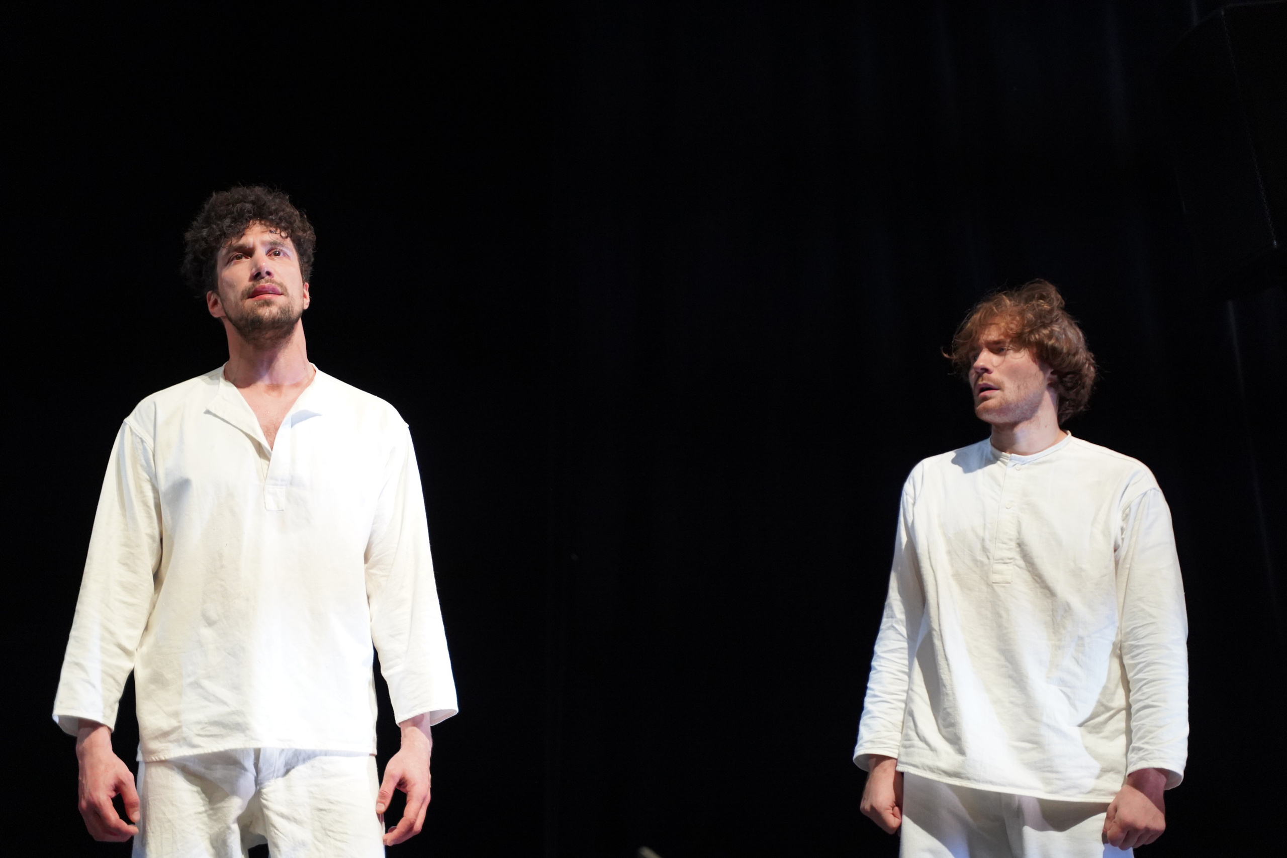 Спектакль«Поединок».Сначала театр-театр с начала.Фотосъемка спектакля. Портретный фотограф в Москве Елена Капралова