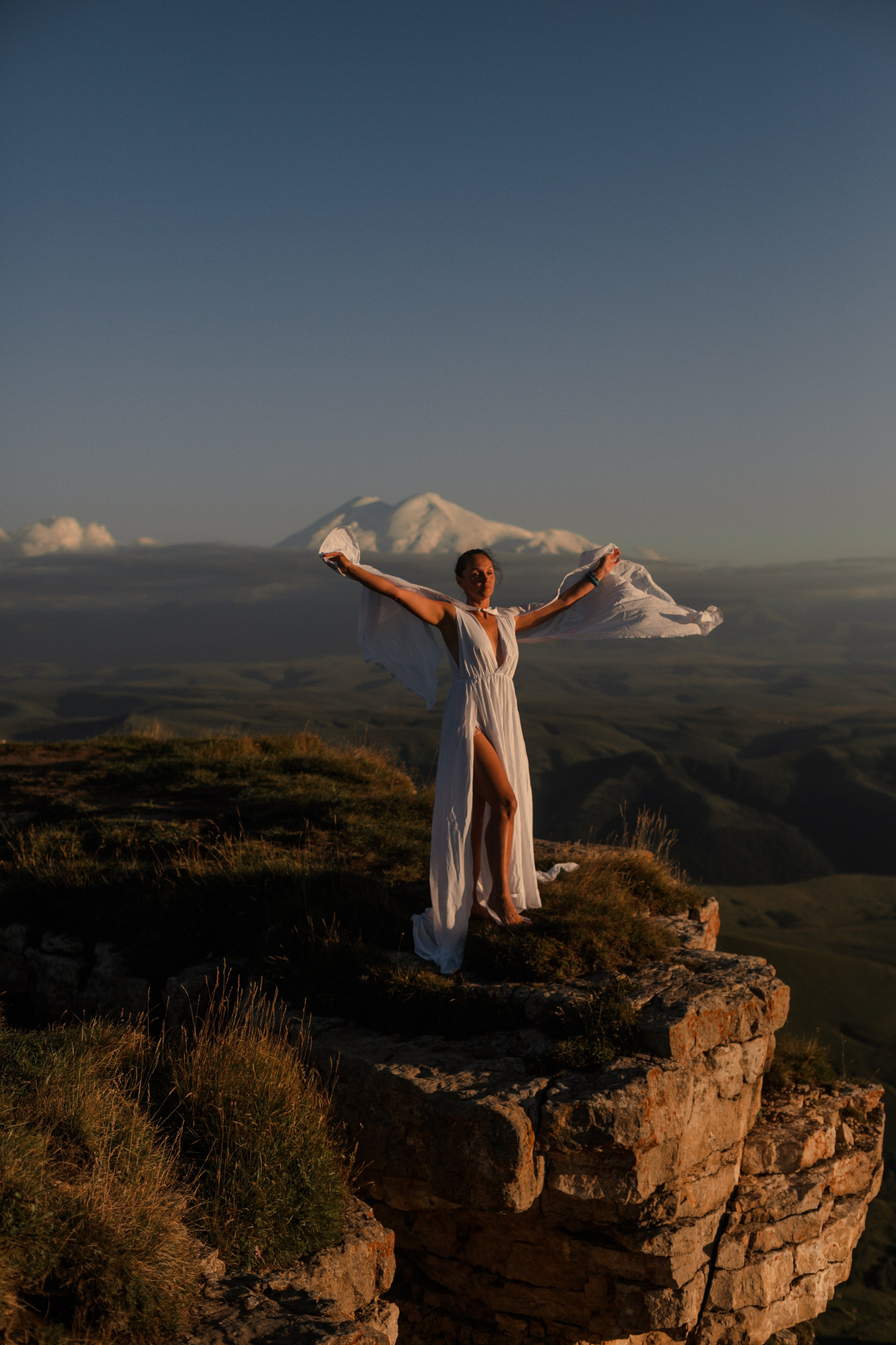 фотосессия в горах· фотограф в горах кавказа· семейная фотосессия в горах· свадебная фотосессия в горах· фотосессия на эльбрусе· фототур в горы· фотограф на природе· фотосъемка в стиле натура· портрет на природе· выездная фотосессия,свадьба в горах,свадебный фотограф в горах,фотограф Домбай,фотограф Архыз,фотограф Эльбрус,фототур в горы,фототур Кавказ