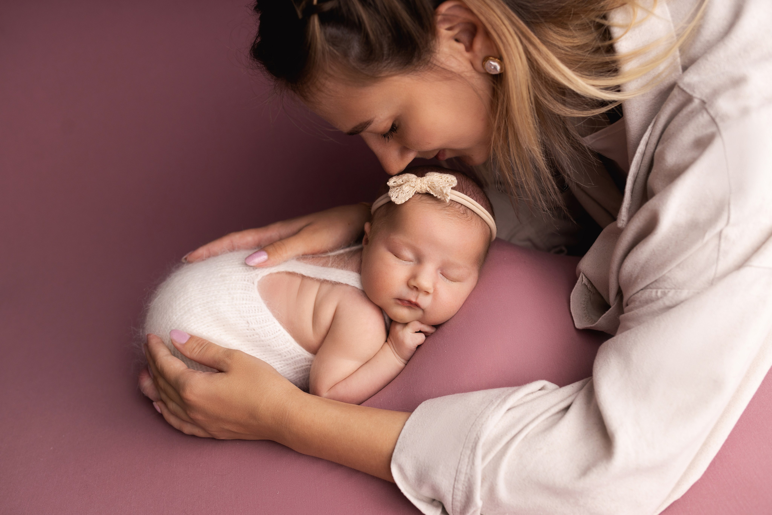 Классическая фотосессия малыша. Фотограф новорожденных малышей в Омске и Омской области Эльвира Камаева