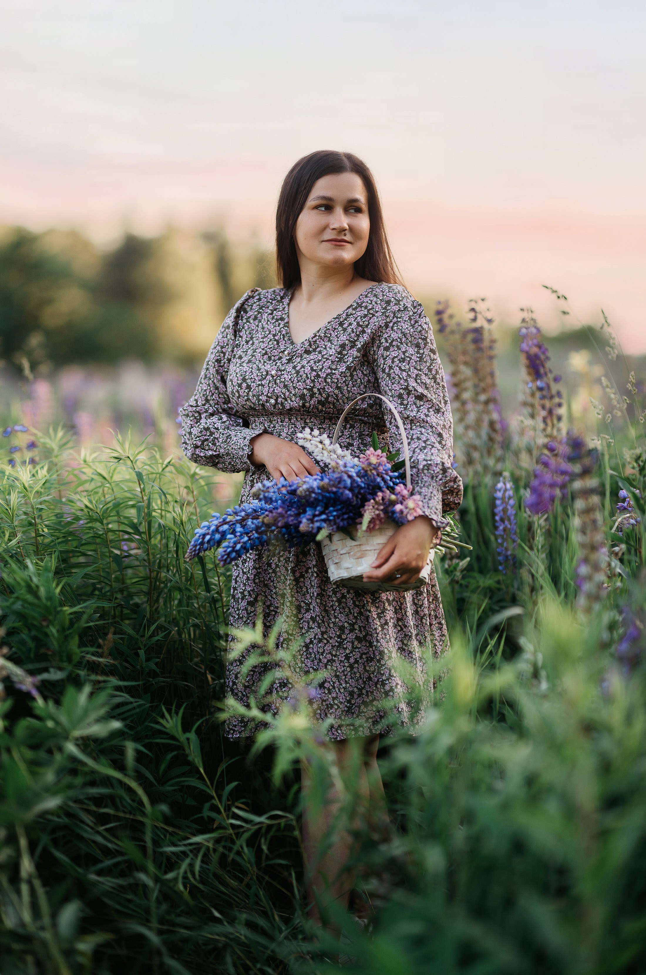 Анна в люпинах. Свадебный и семейный фотограф в Туле Ксения Сильвер
