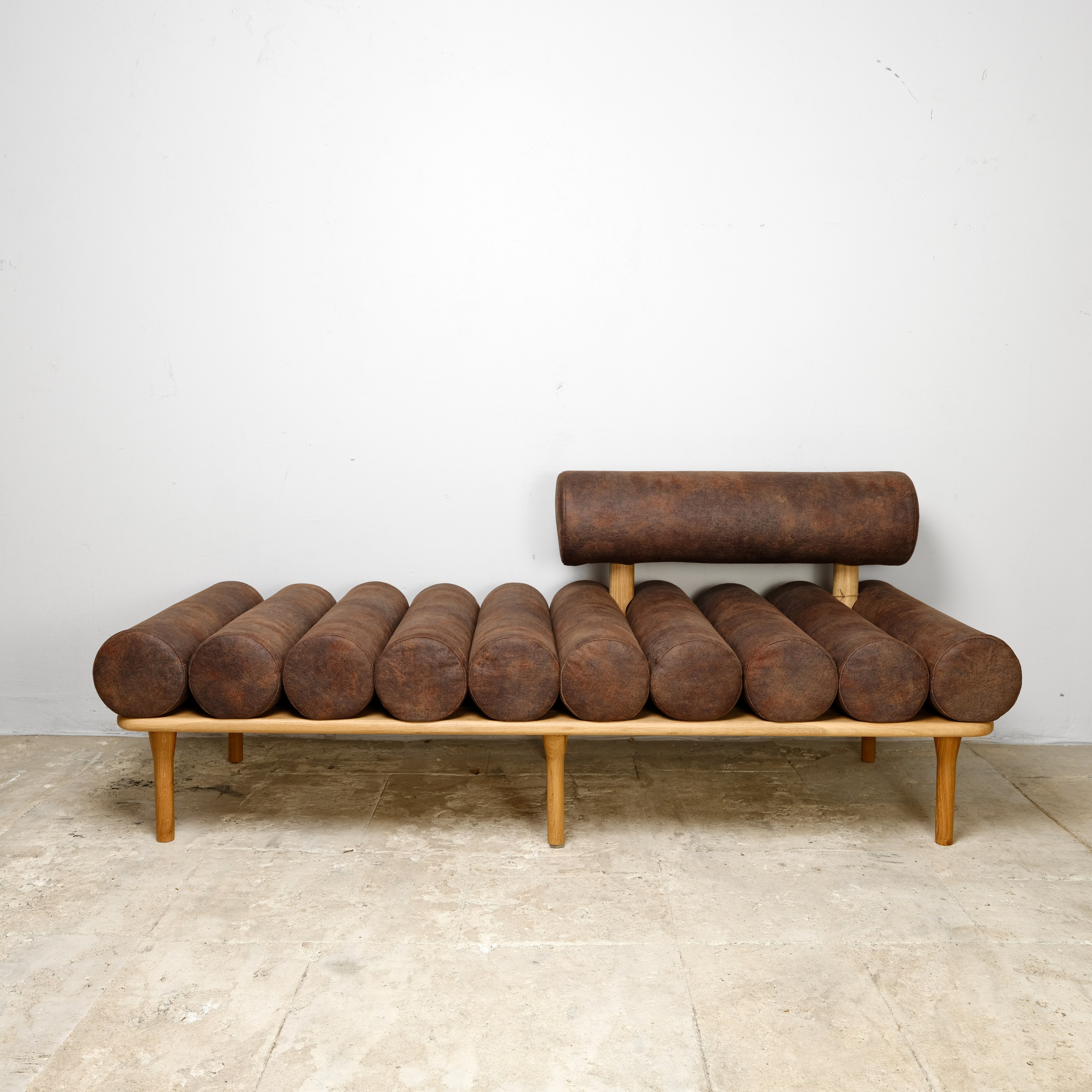 Диван 193.000. Комплект контора