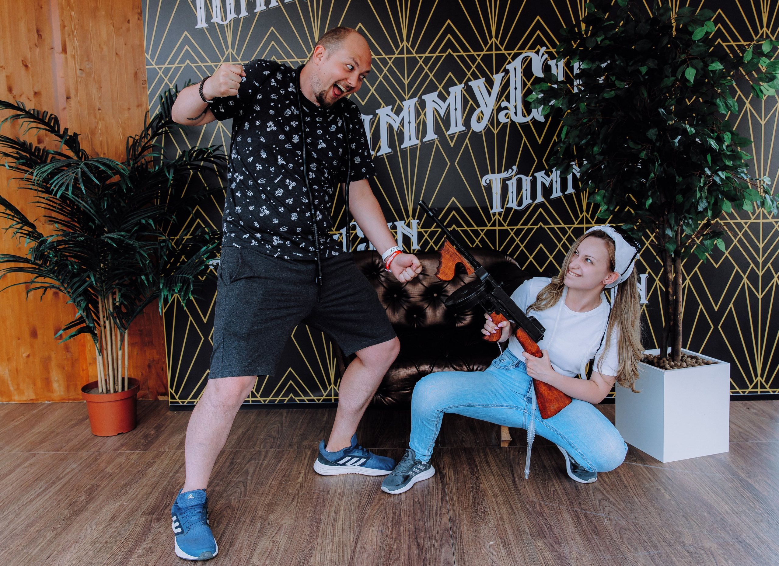 Фестиваль JohnCalliano бренд Tommy-gun. АНДРЕЙ ШИРКАЛИН РЕПОРТАЖНЫЙ ФОТОГРАФ МОСКВА НА КОРПОРАТИВ, ДЕНЬ РОЖДЕНИЯ, БАНКЕТ, КОНФЕРЕНЦИЮ, ТИМБИЛДИНГ