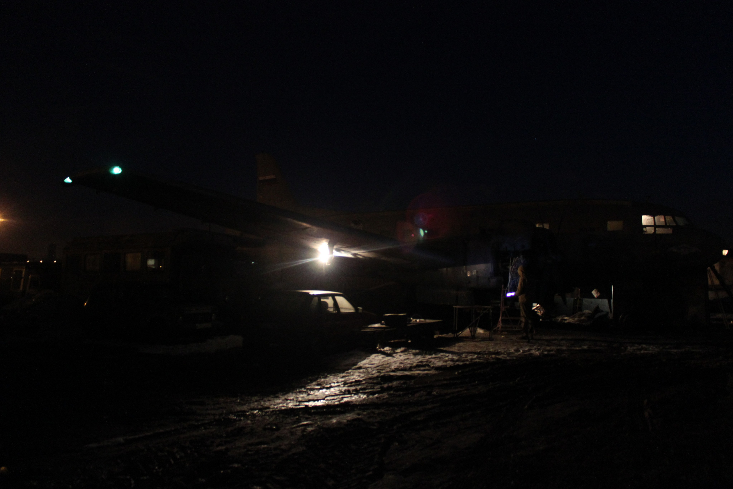 Ил-14Т «Голубая Мечта» работы в Тушино (2011 г.). Фотоальбом показывающий увлекательный мир авиации и мир медведей Андрея Иванова