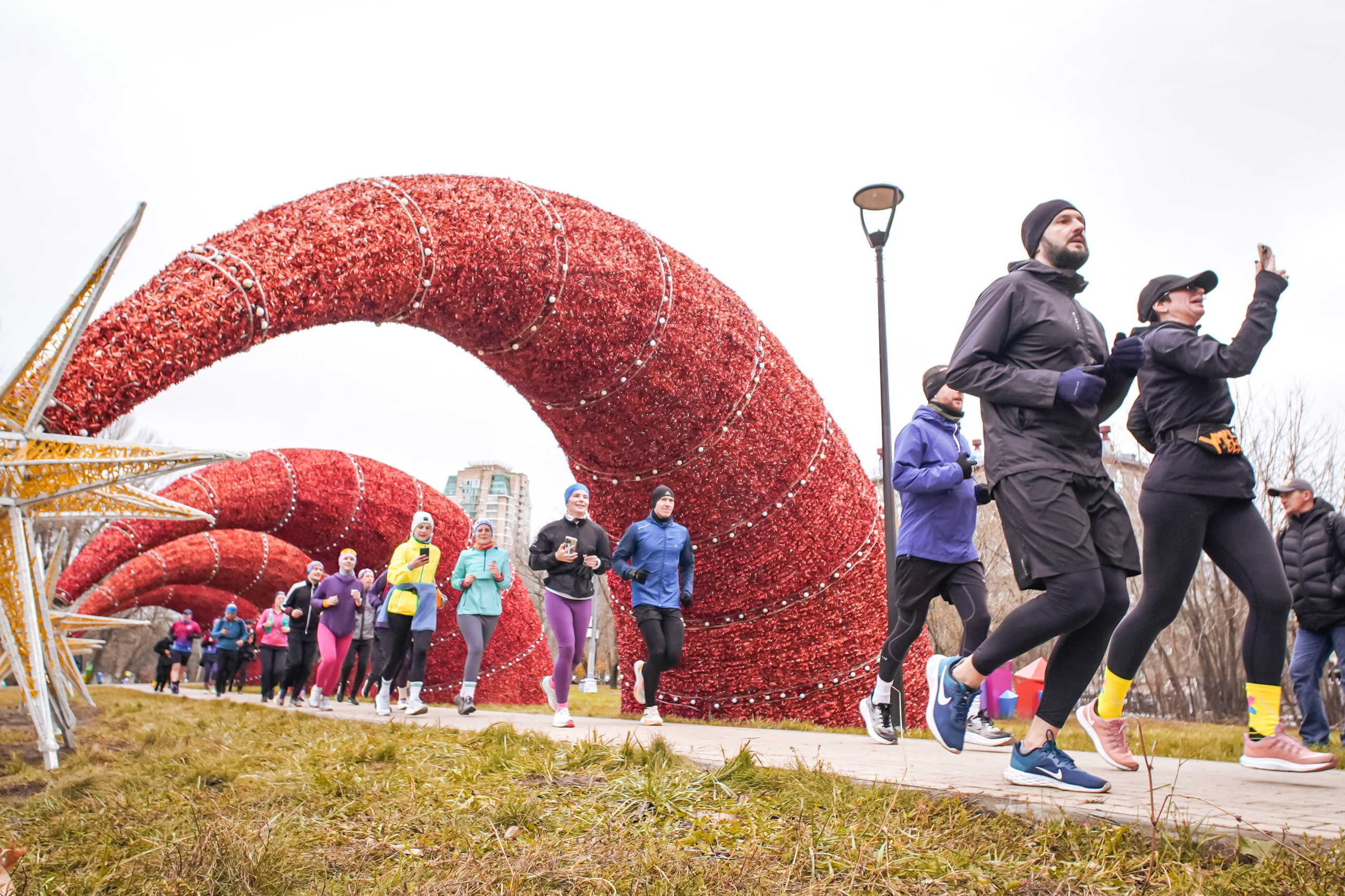 #марафонудома #яuzarun 2024 2-я петля, группа 6:30. Роман Капилюшов. Бег. Фото. Видео. г. Люберцы