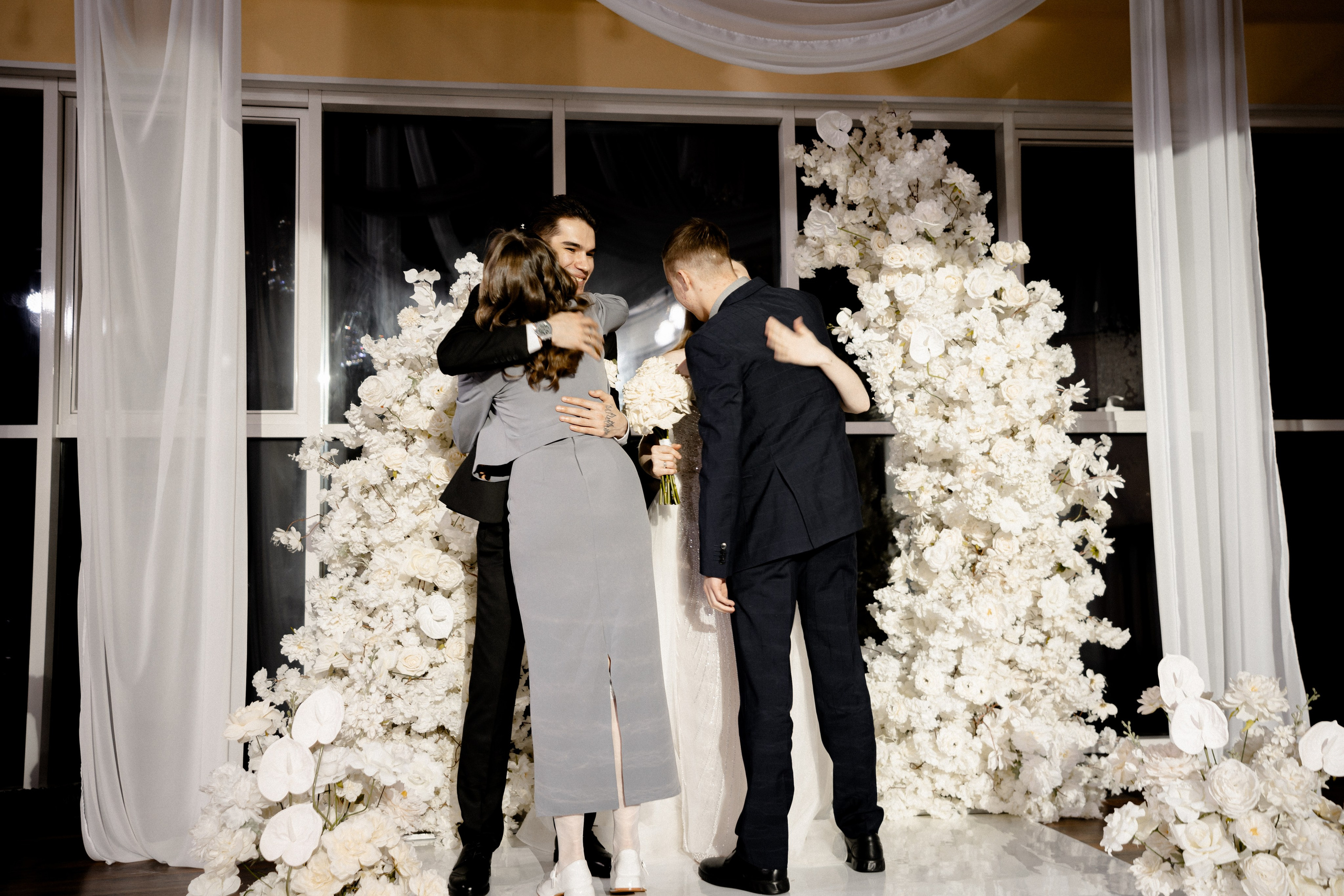 СВАДЕБНАЯ СЬЕМКА СБОРОВ В ОТЕЛЕ И ВЫЕЗД НА ЦЕРЕМОНИЮ (СНЯТО В СИБИРЕ В НИЖНЕВАРТОВСКЕ). Профессиональный фотограф, Санкт-Петербург — Виктория Богомолова