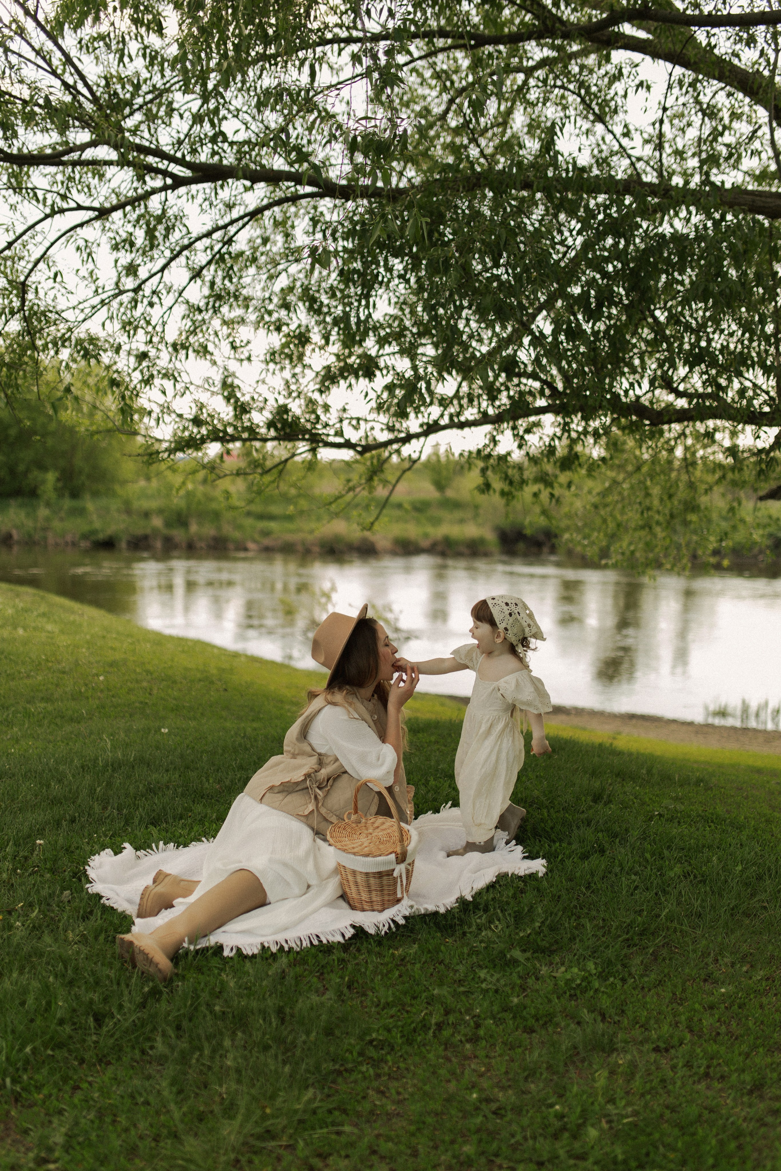 Настя и София. Главная