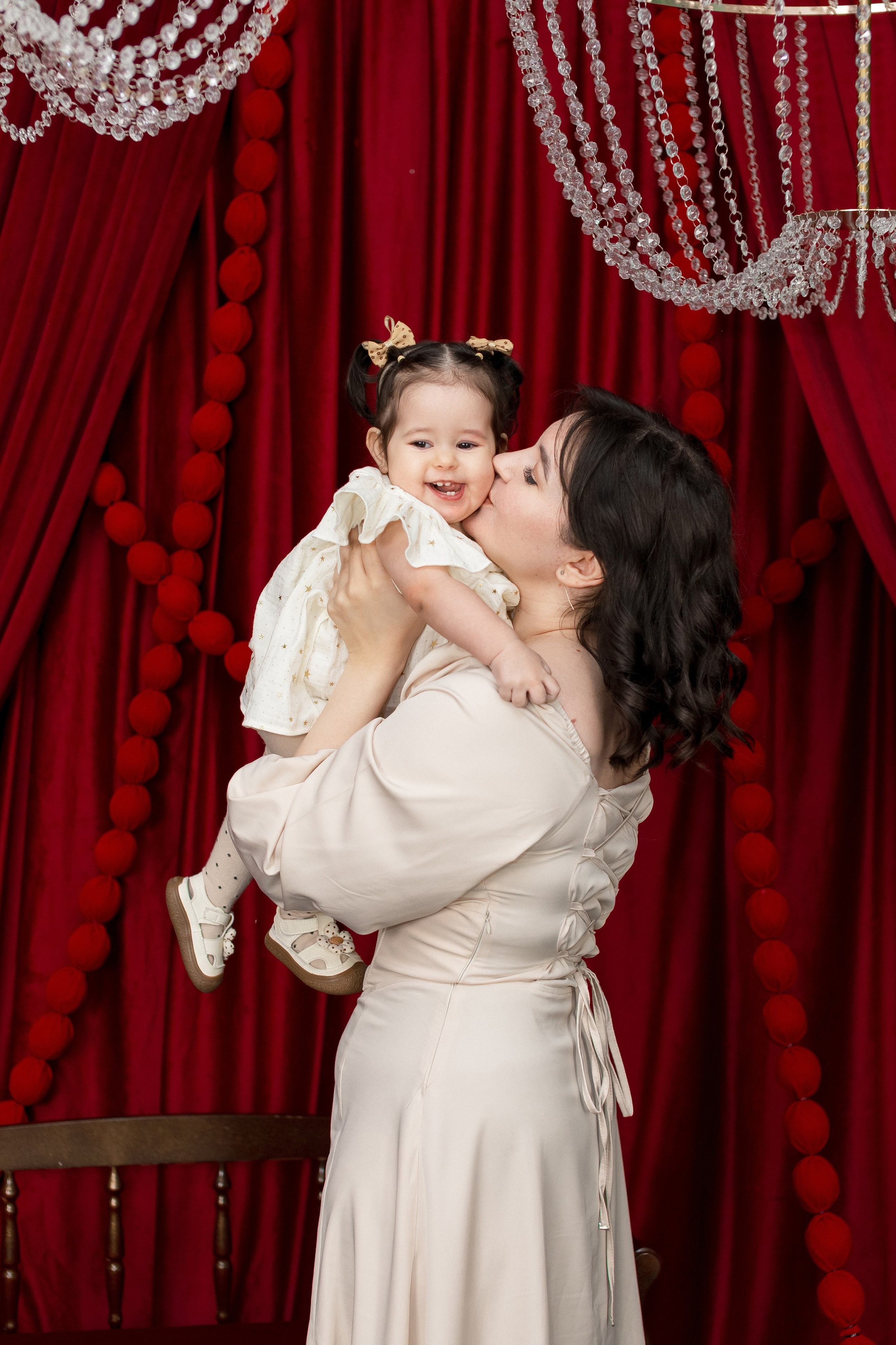 Ксения с малышкой. Свадебный и семейный фотограф в Каспийске Алёна Нурмагомедова