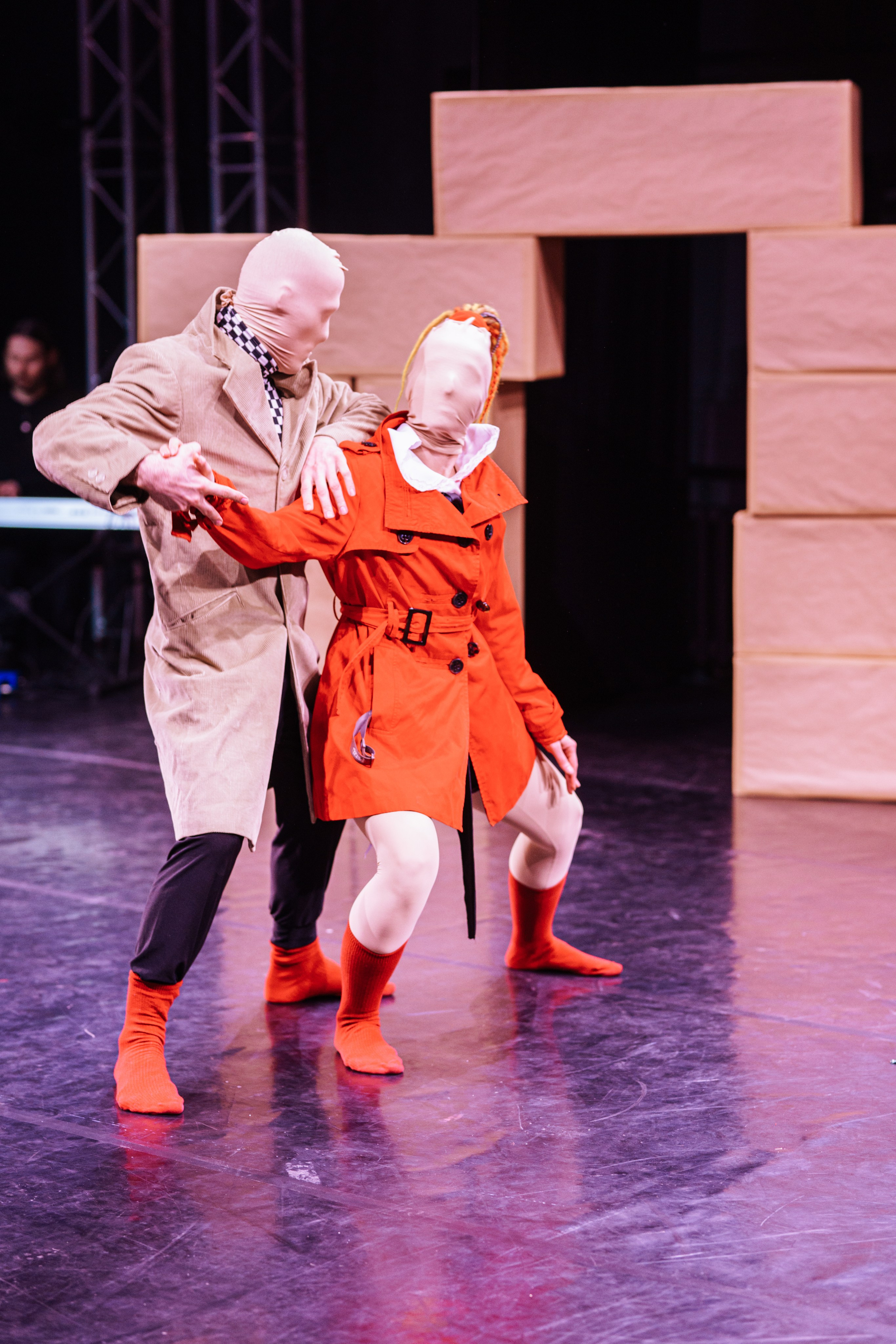 Нити «Игры разума». Фотограф Нинель Гюрсой, г. Москва