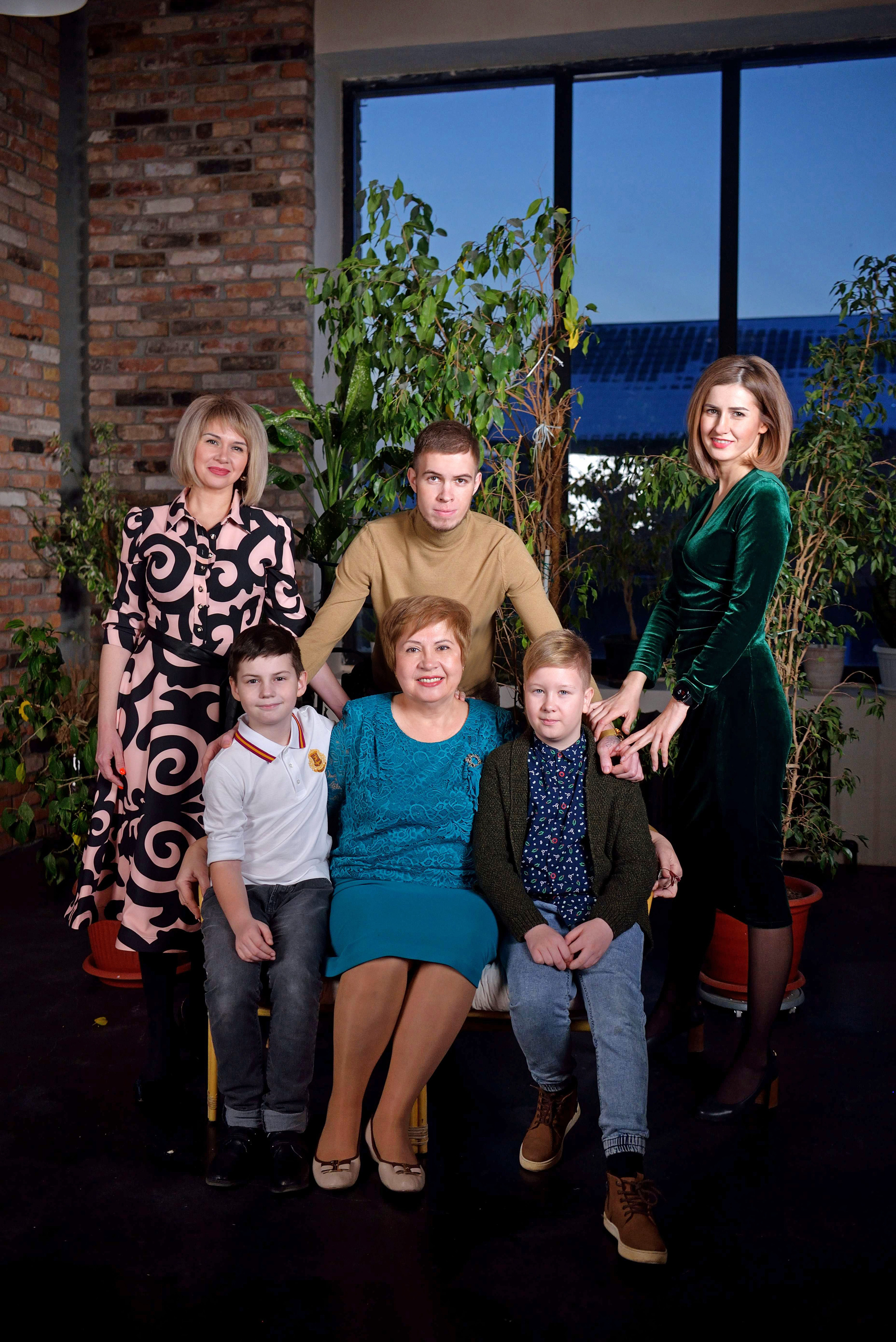 Фотограф Оренбург, Анастасия Купавцева, фотосессии больших семей, фотостудия